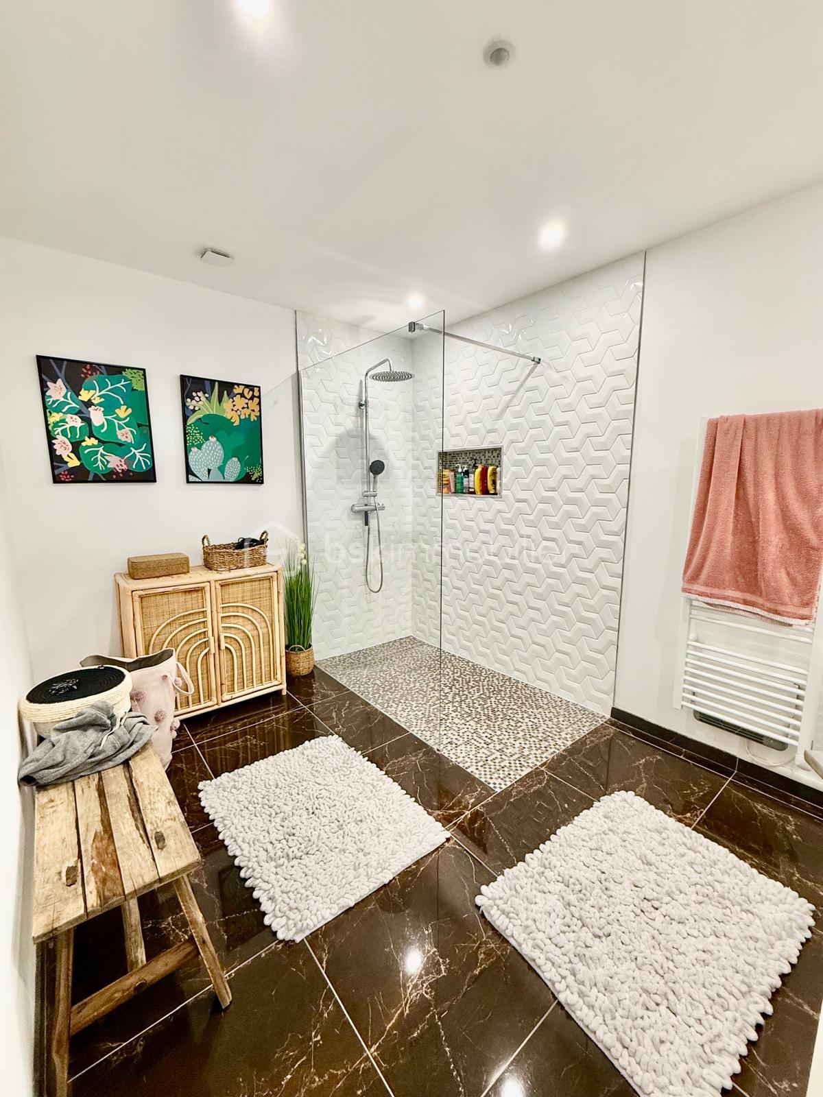 Maison de 293 m² - IMG-20251218-WA0005.jpg