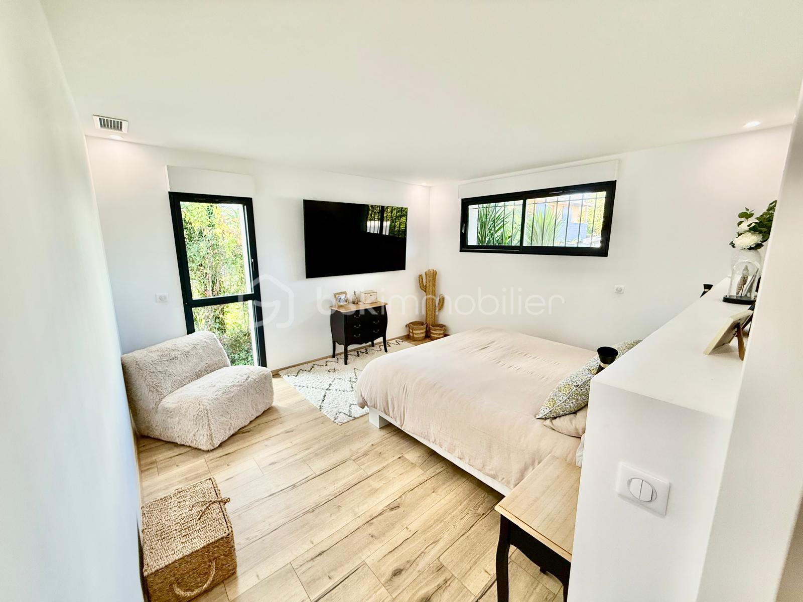 Maison de 293 m² - IMG-20251218-WA0010.jpg