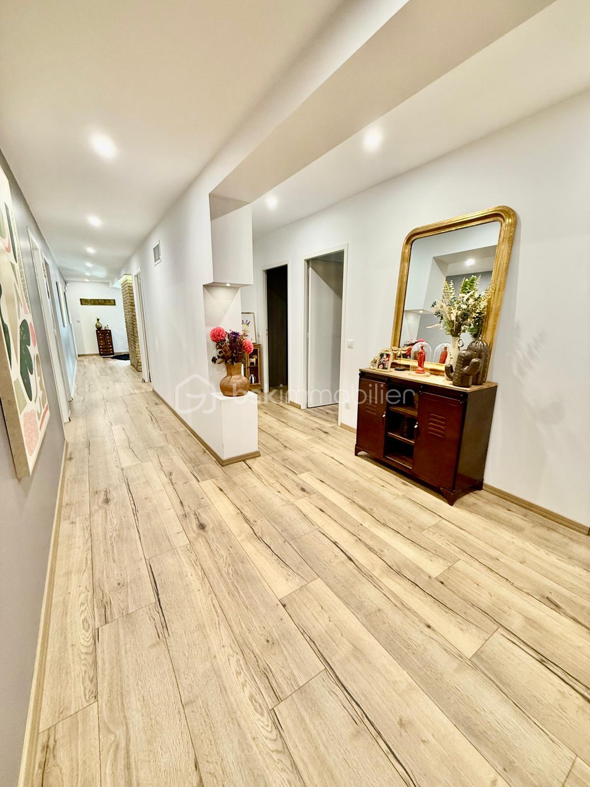 Maison de 293 m² - IMG-20251218-WA0006.jpg