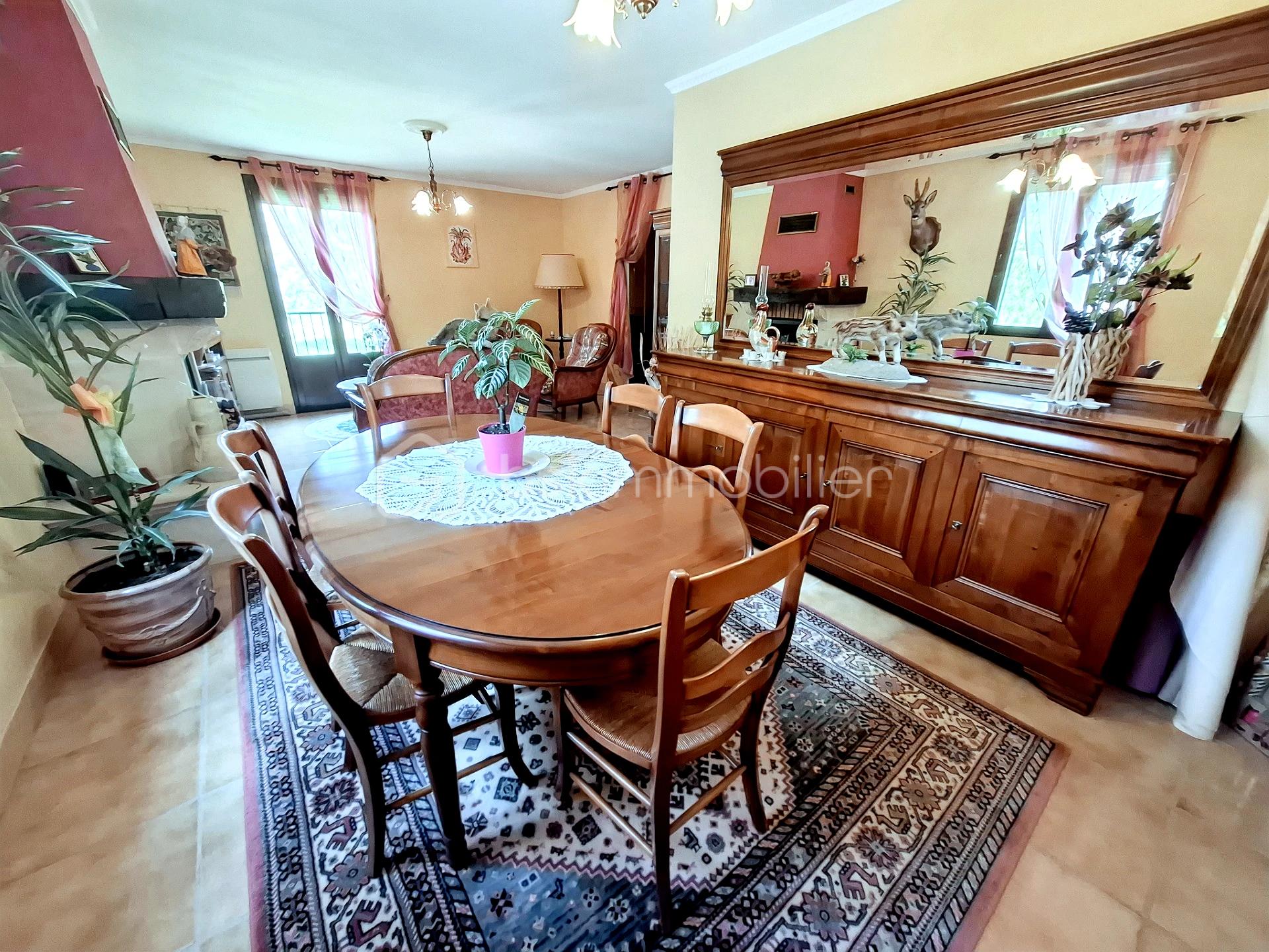 Maison de 143 m² - SALLE A MANGER IA.jpg