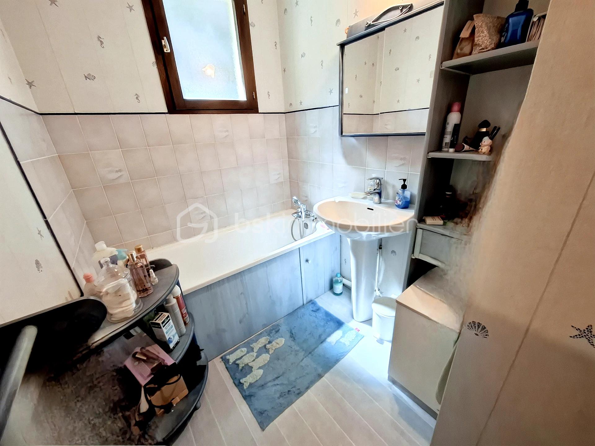 Maison de 143 m² - SDB HAUT IA.jpg