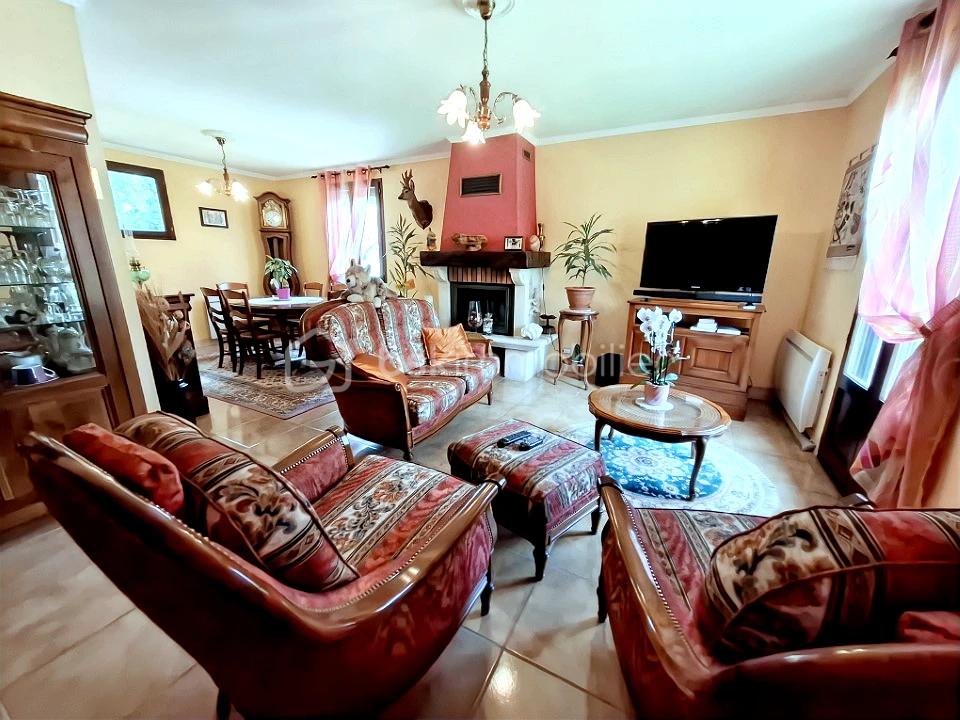 Maison de 143 m² - SALON HAUT IA.jpg