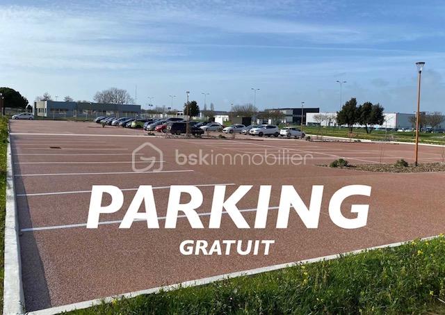 terre et mer parking.jpeg