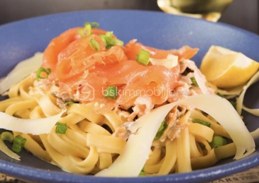 terre et mer pâtes aux 2 saumons.jpg