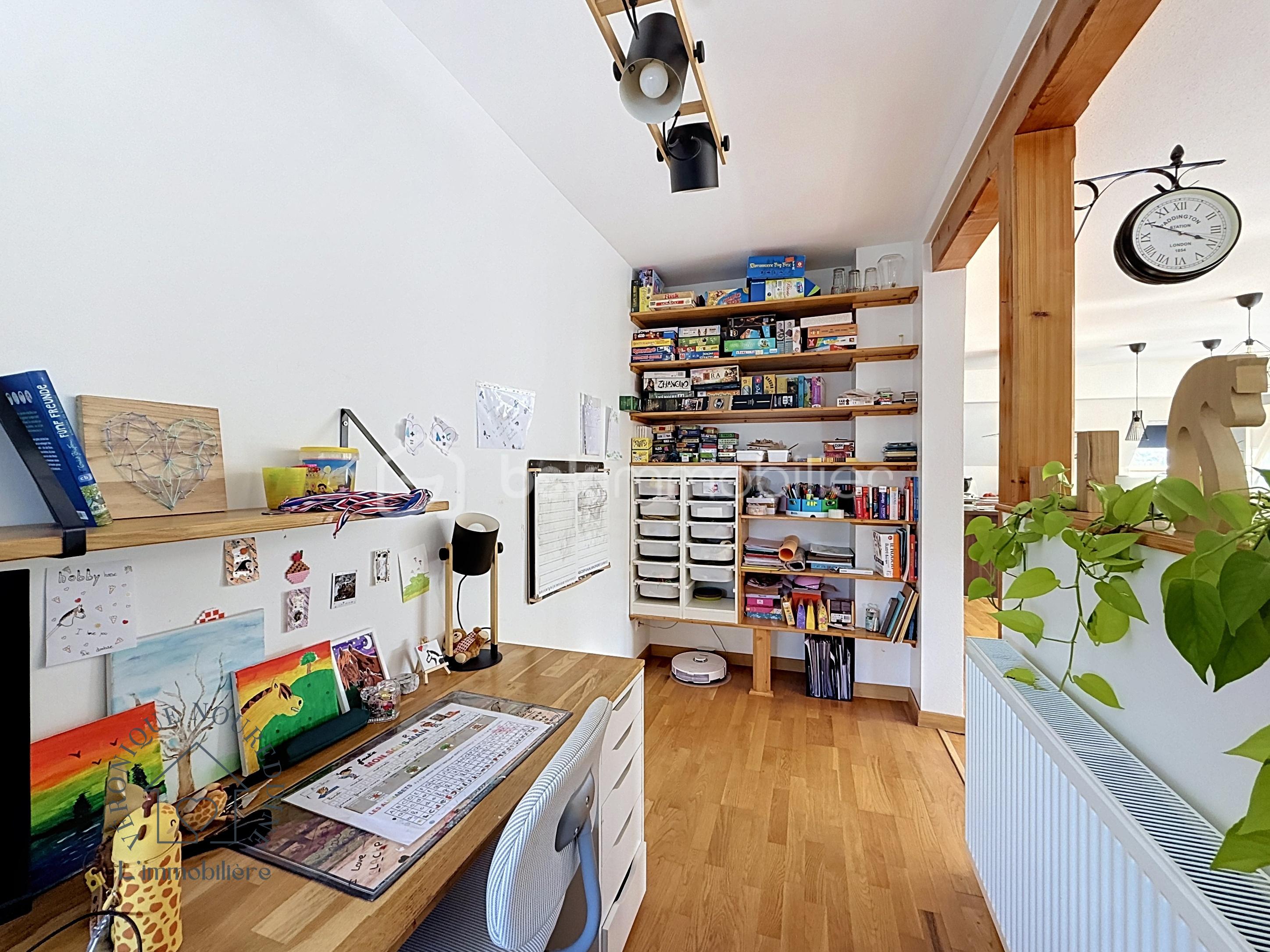 bureau2.jpg