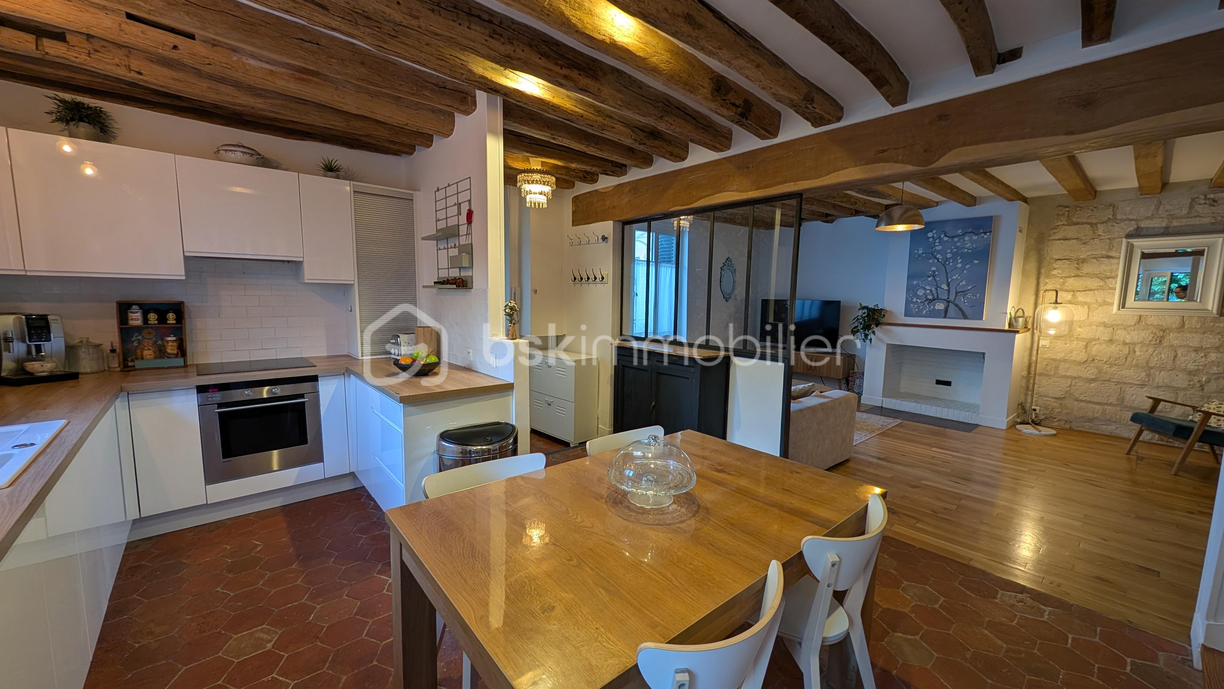 Maison de 120 m² - Cuisine chaleureuse.jpg