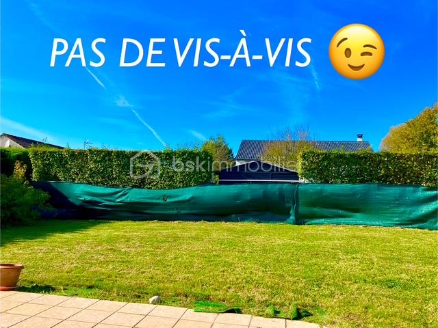 Maison traditionnelle de 90 m² - sophie_jardin_film_vert.jpg
