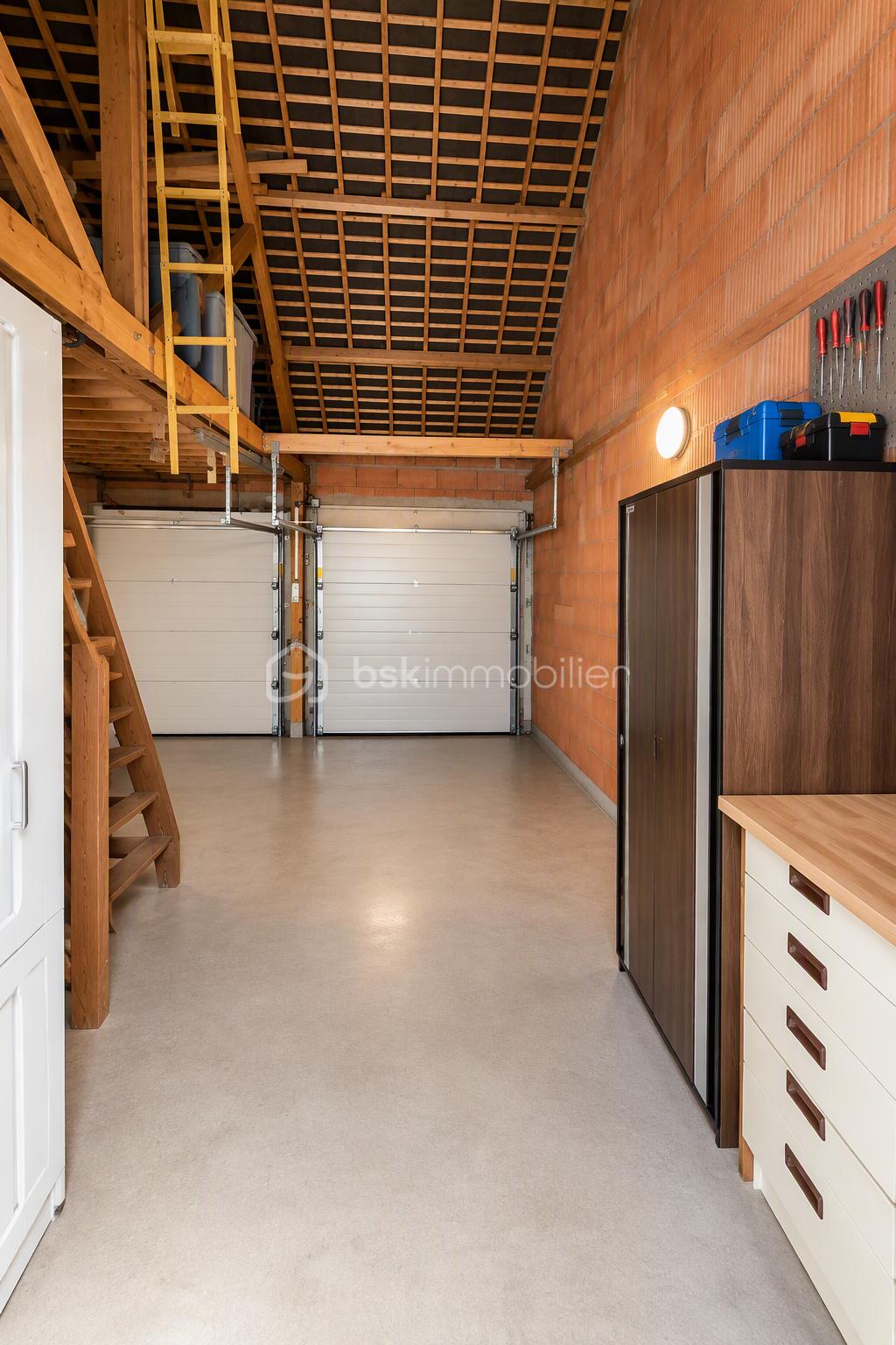 garage rangé.png