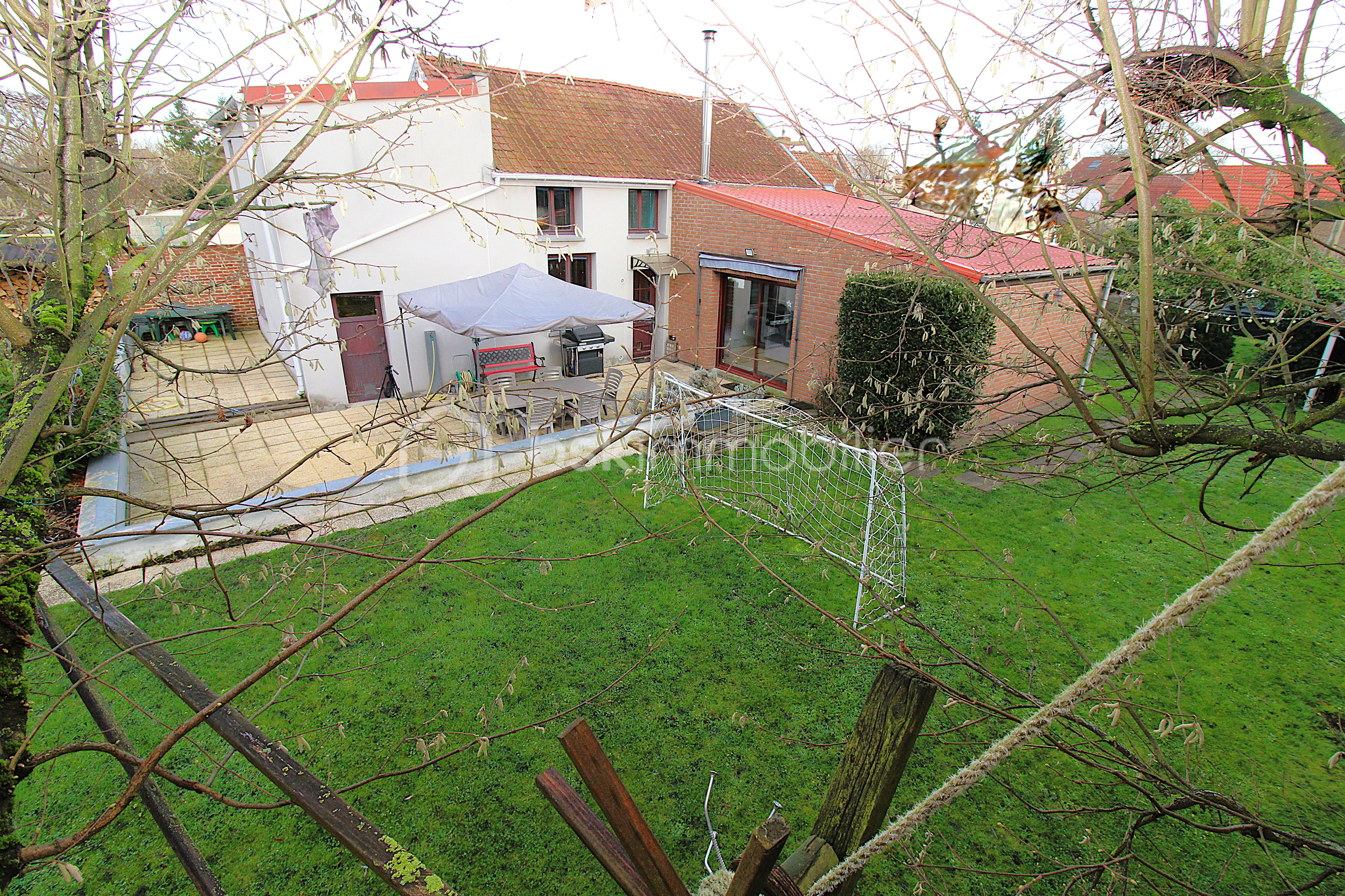 Maison de 135 m² - jardin3.JPG