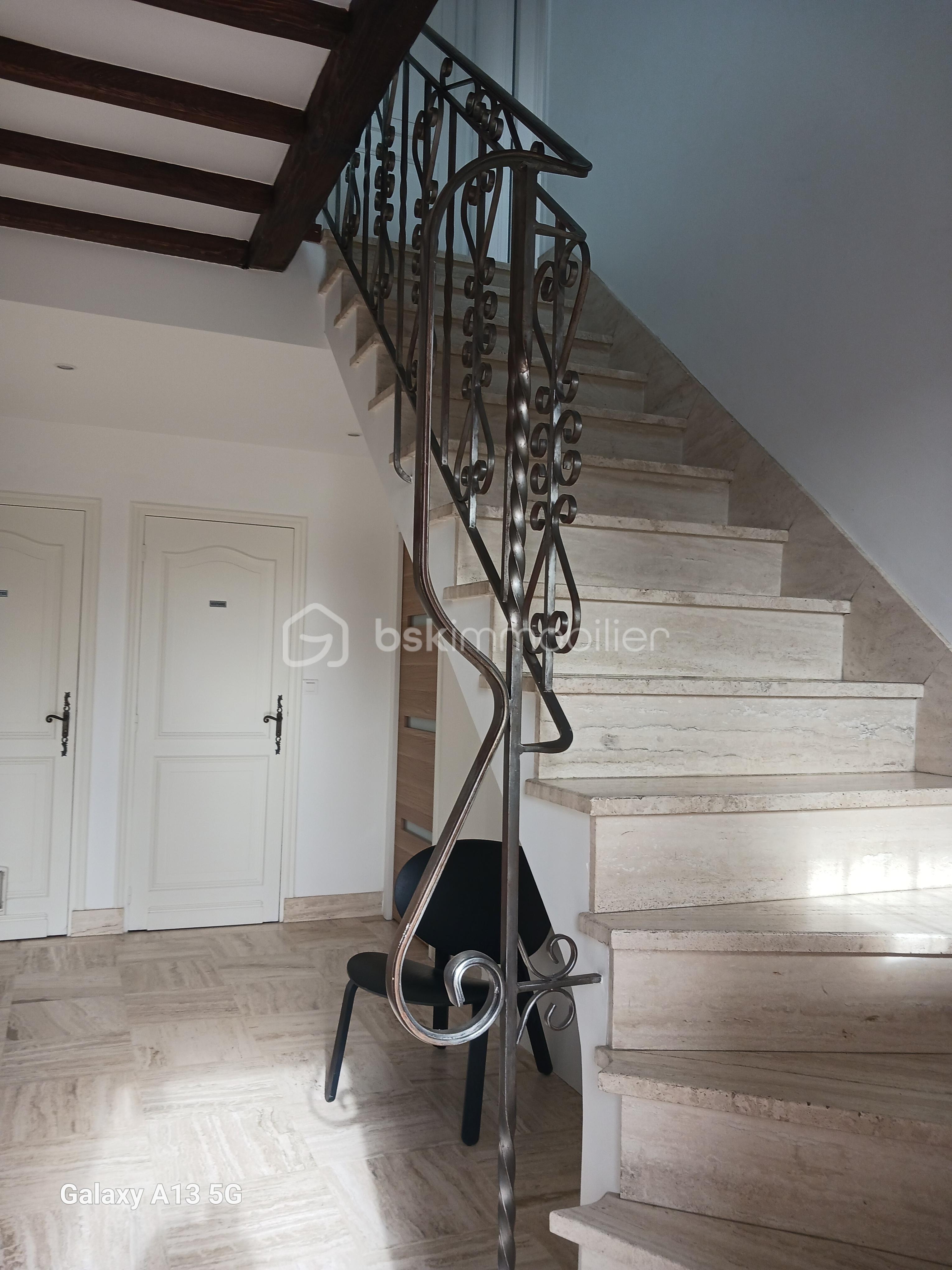 Maison de 271 m² - 20251103_123528.jpg