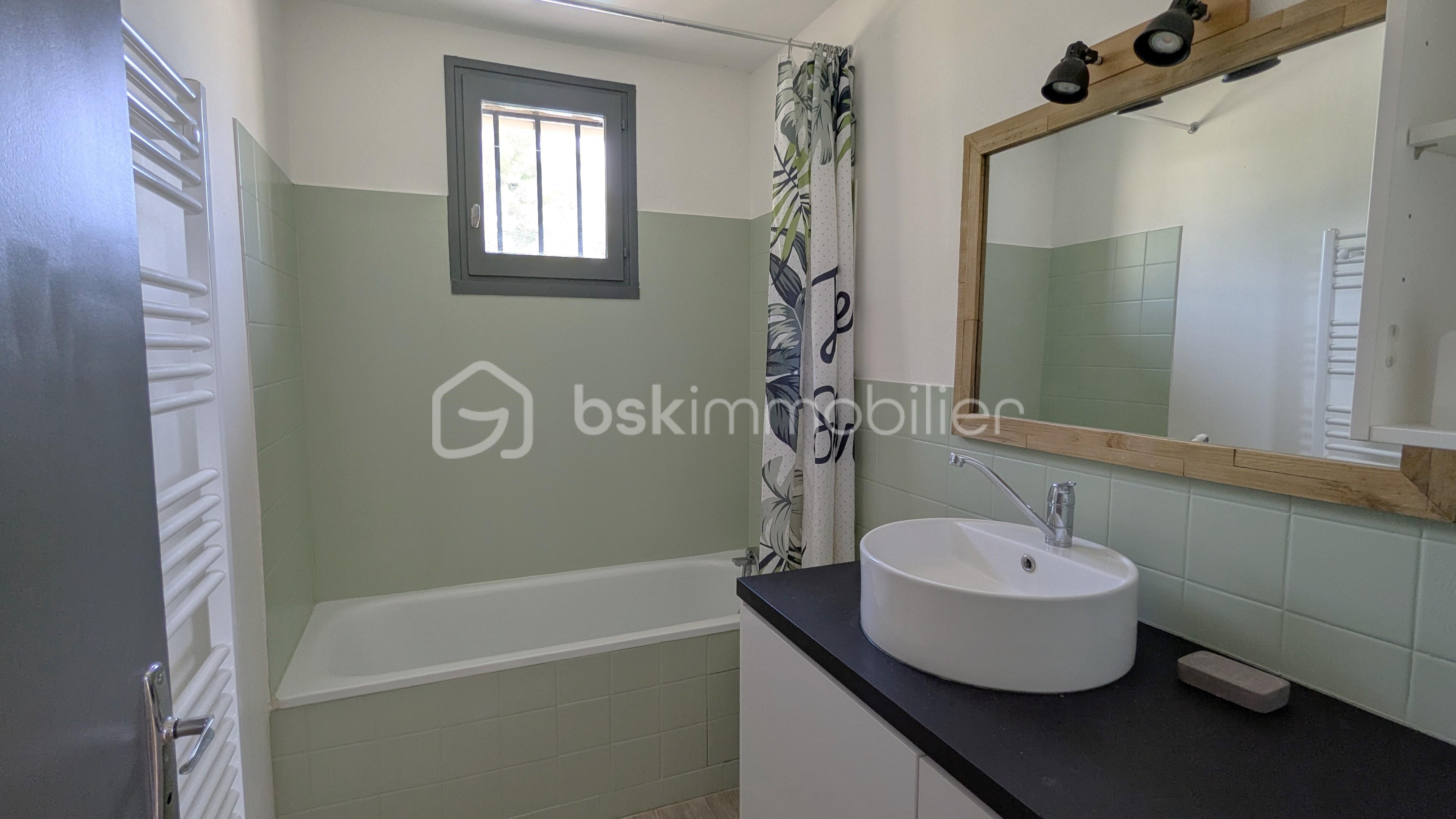 Maison traditionnelle de 86 m² - PXL_20250814_090820387.jpg