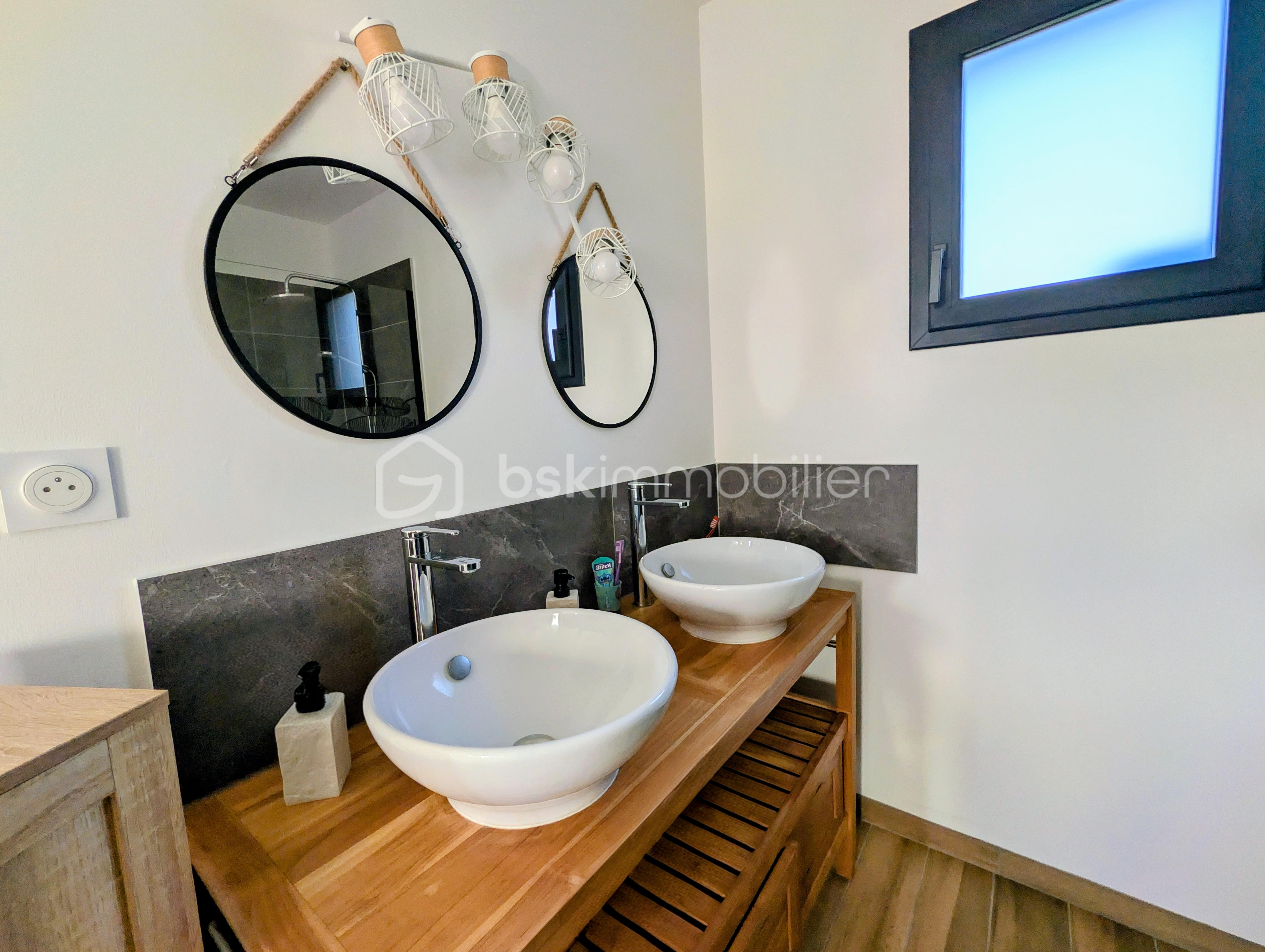 Maison traditionnelle de 138 m² - PXL_20260110_142039351~2.jpg