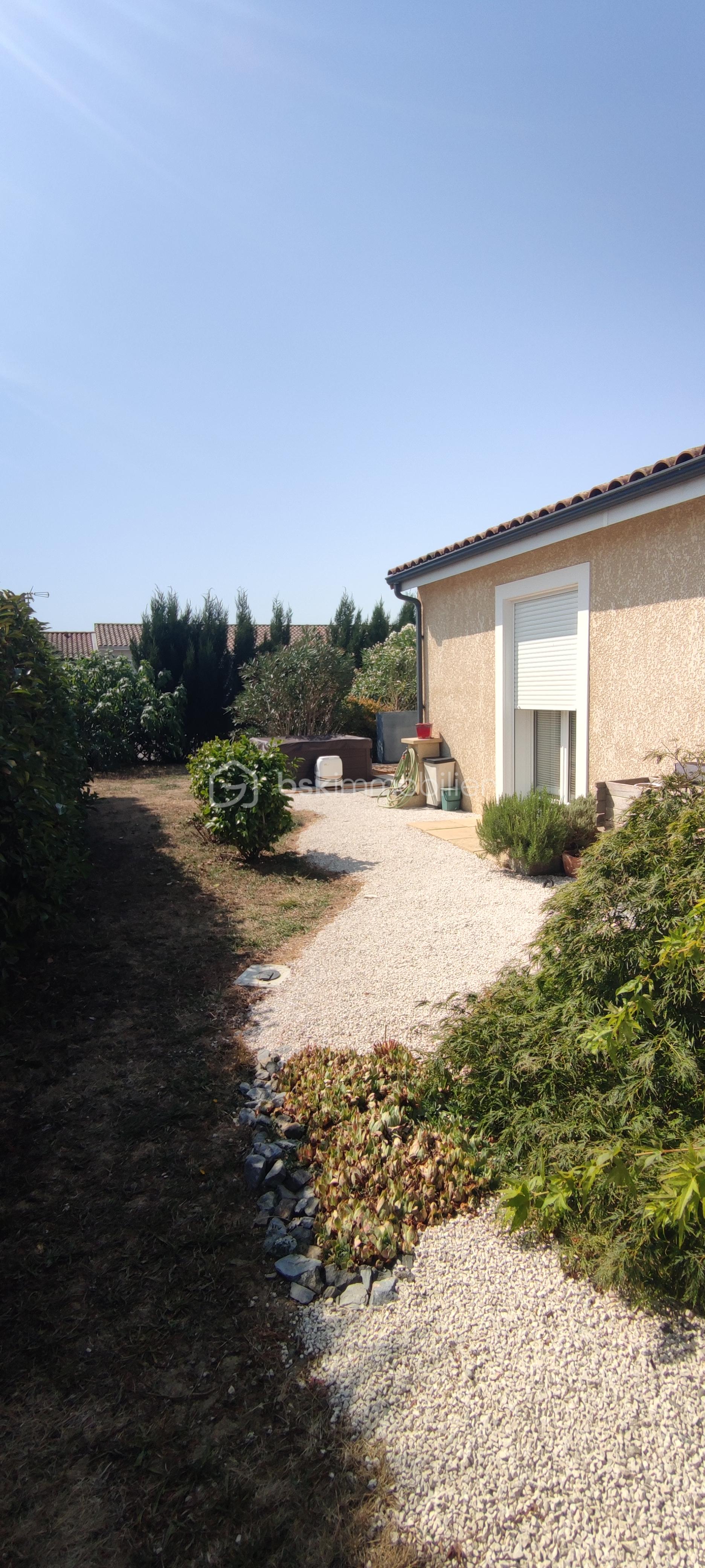 Maison de 90 m² - 1756743520748.jpg