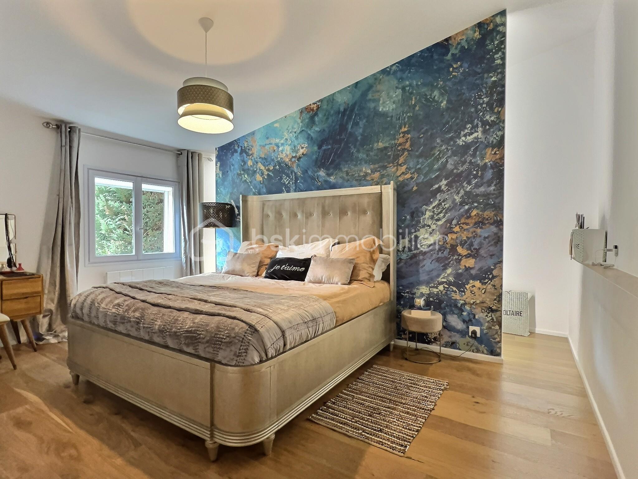 Maison de 240 m² - YhQuemBhp5lwfsIsi4TWiIMD6k1GgacXOSgXG3DA.jpg