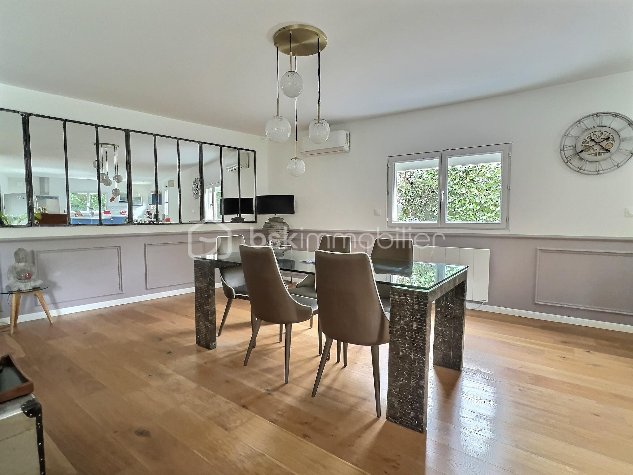 Maison de 240 m² - bhTAGw7L5FUbgLZ8u2lqsAPt55tYfwAUitrsmZ1l.jpg