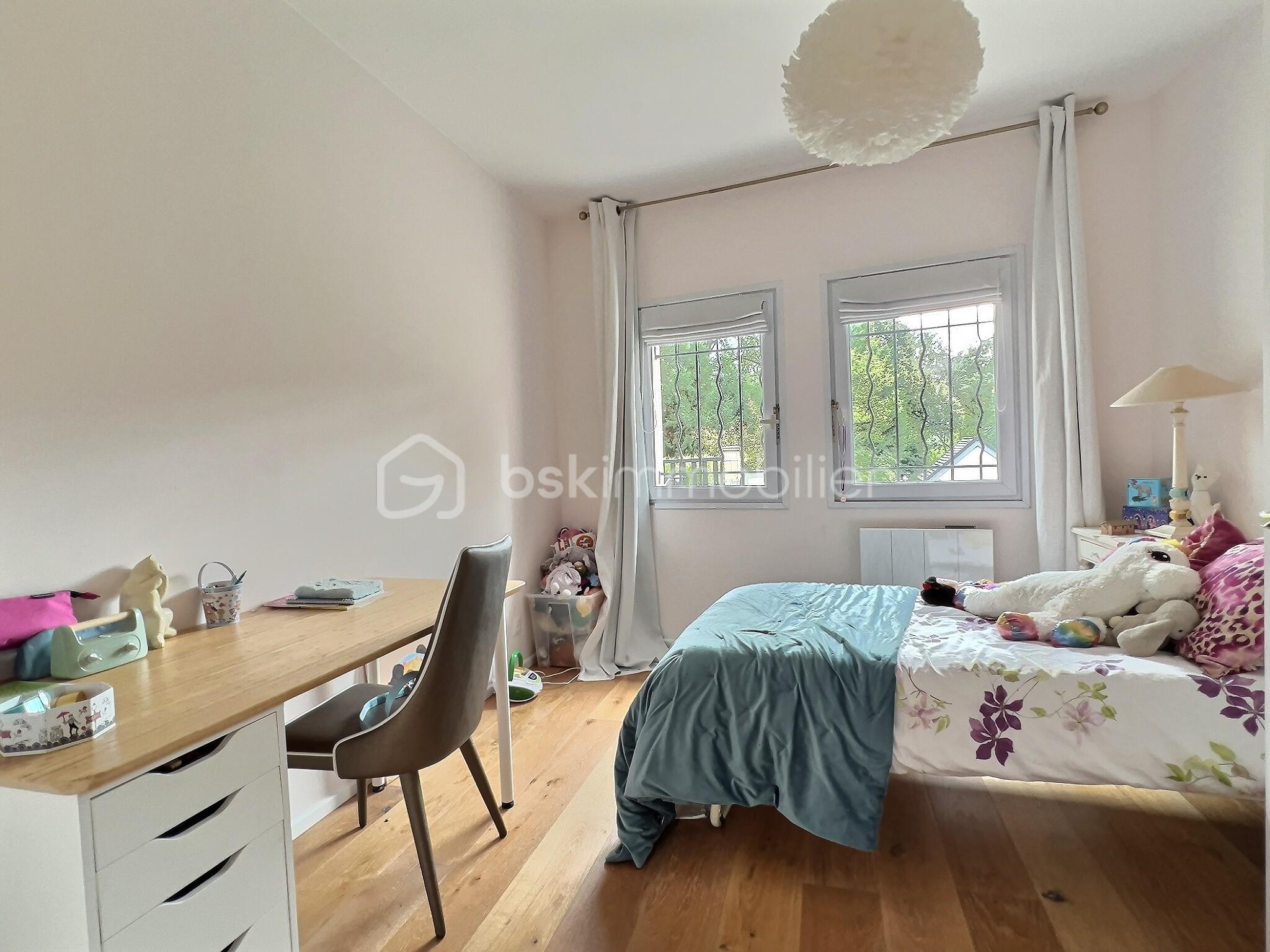 Maison de 240 m² - 29GcAlaLnIqvX51CbUrquTUEwWK2QyG7PNV9FZRo.jpg