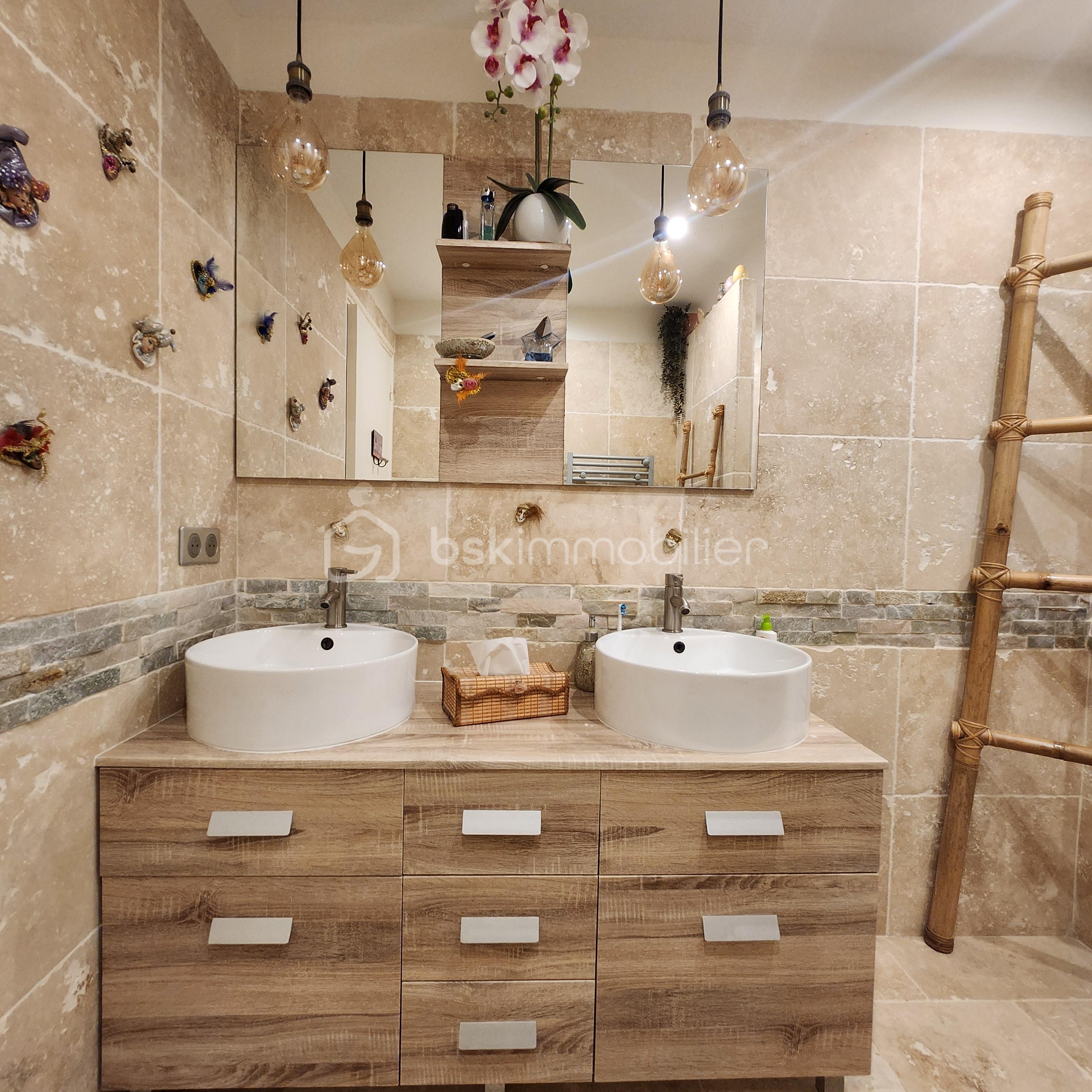 Appartement de 67 m² - sdb.jpg