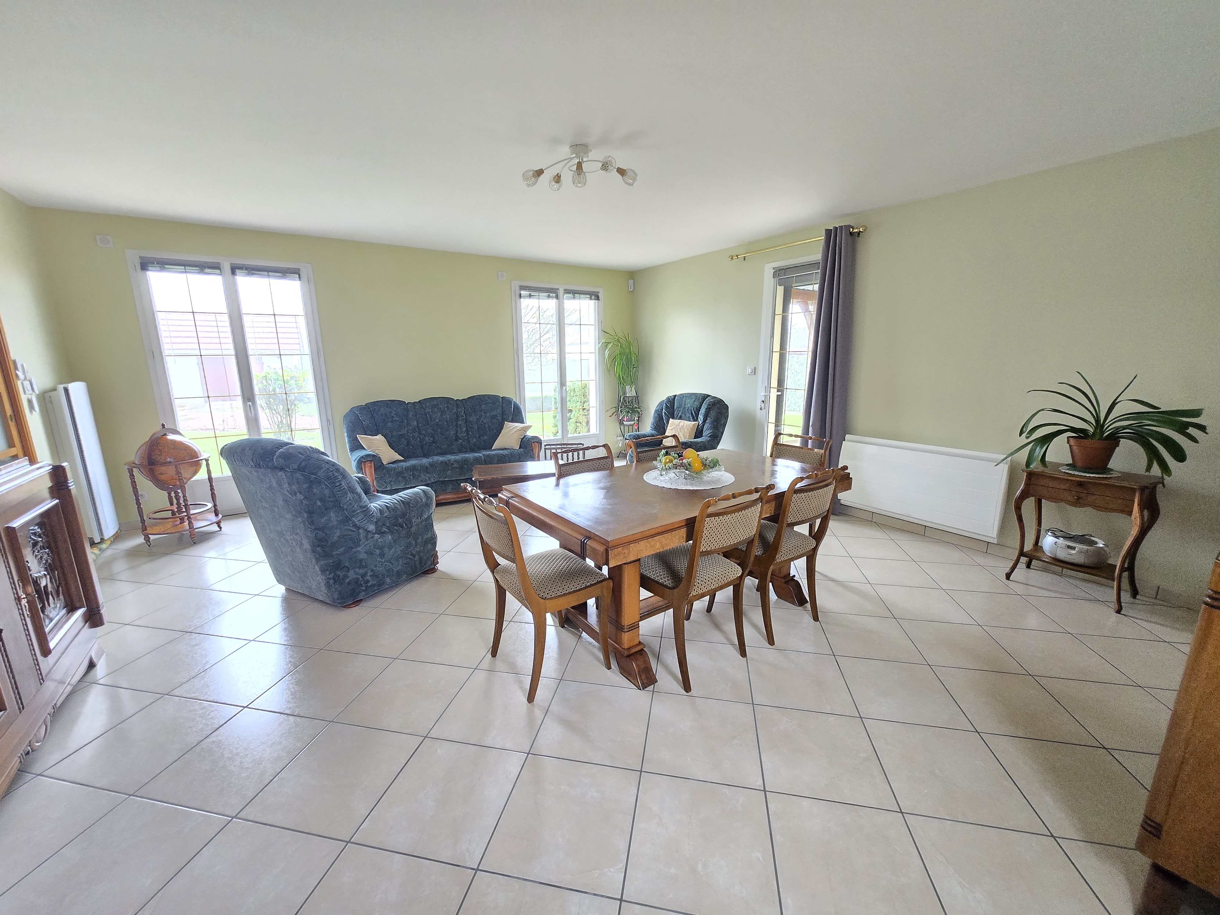 Pavillon de 217 m² - 20251118_105201.jpg