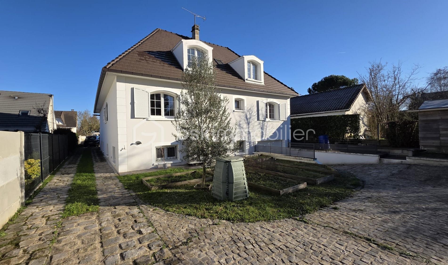 Maison de 197 m²