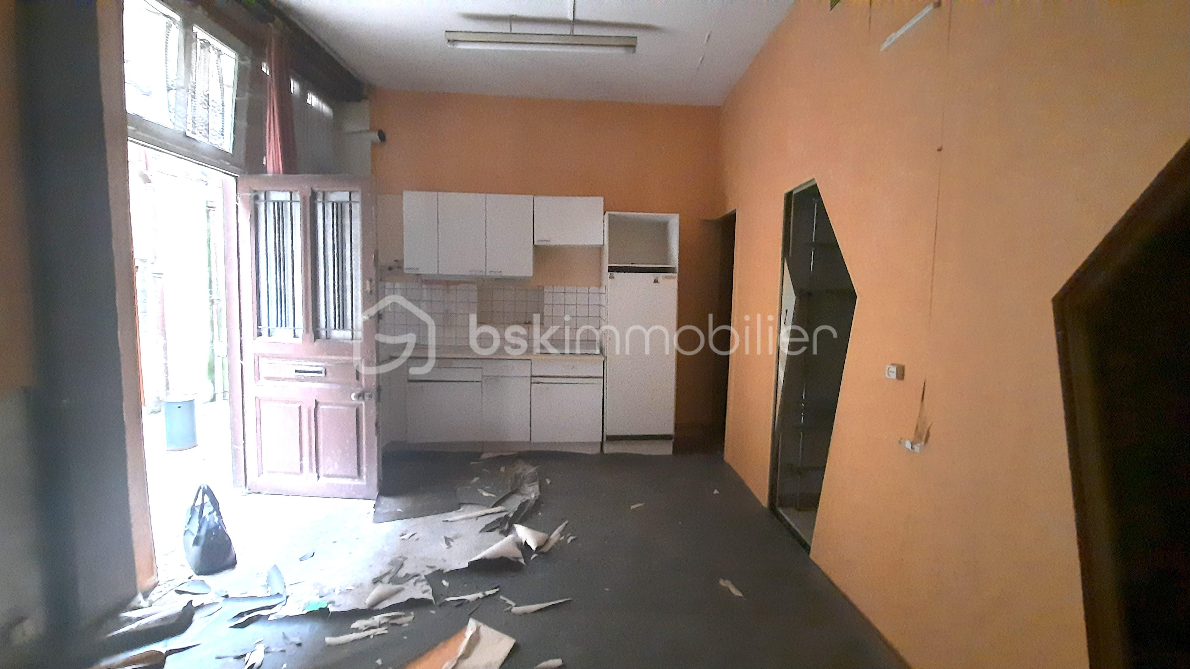 Immeuble mixte de 96 m² - 20251114_144527.jpg