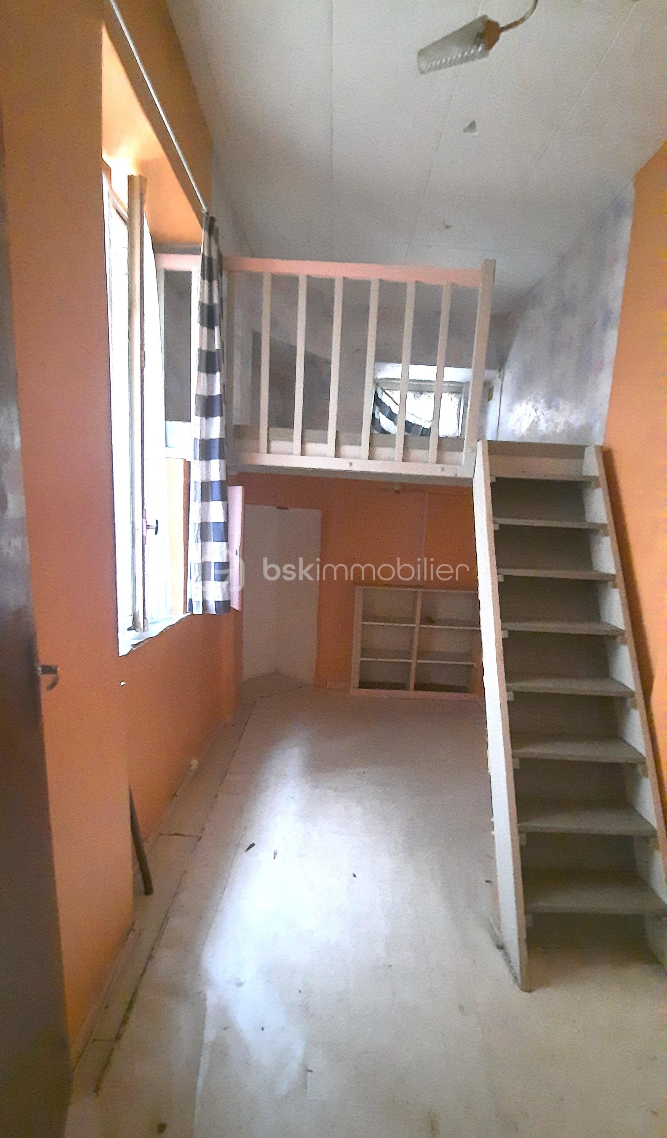 Immeuble mixte de 96 m² - 20251114_144450.jpg