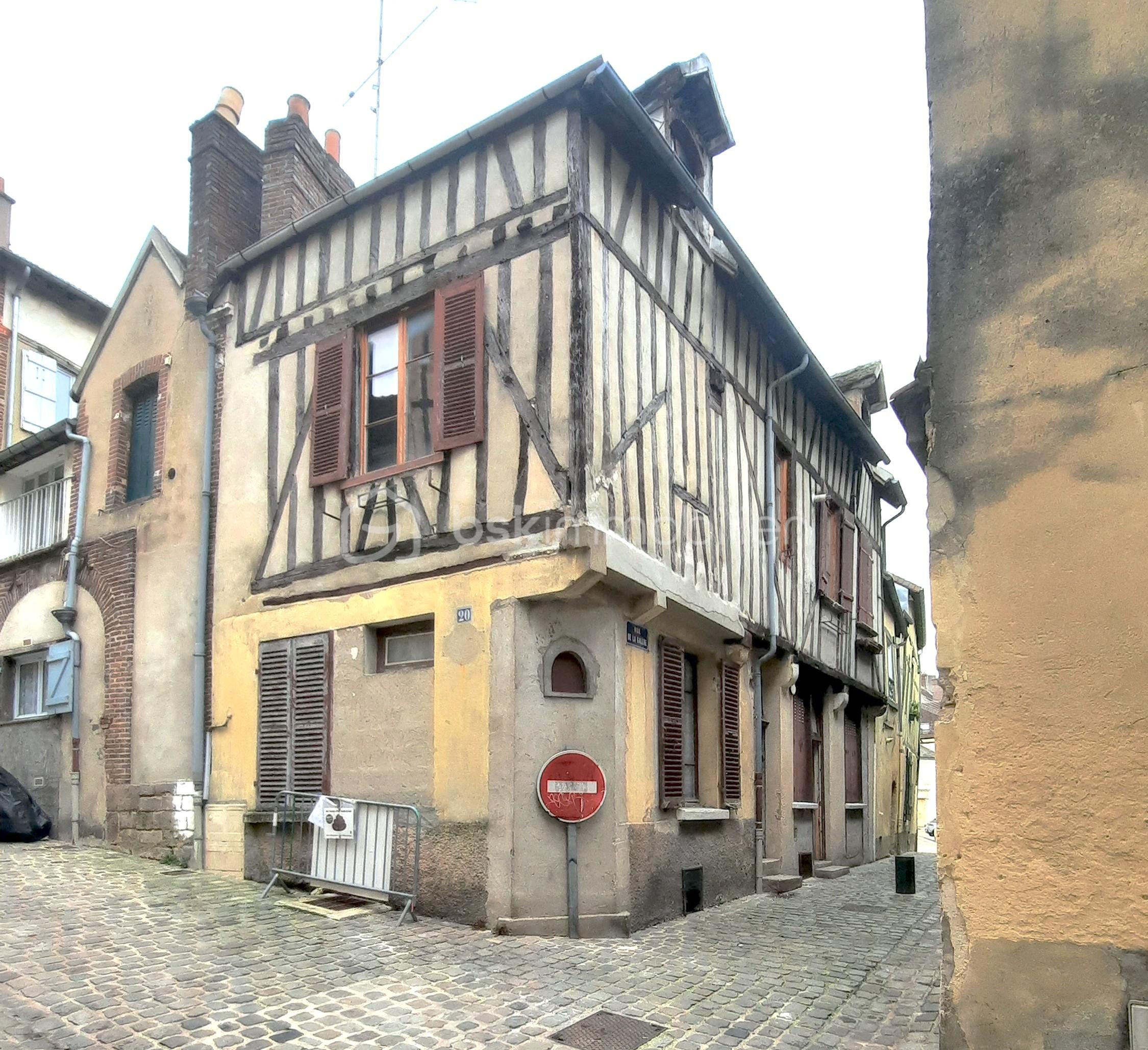 Immeuble mixte de 96 m²