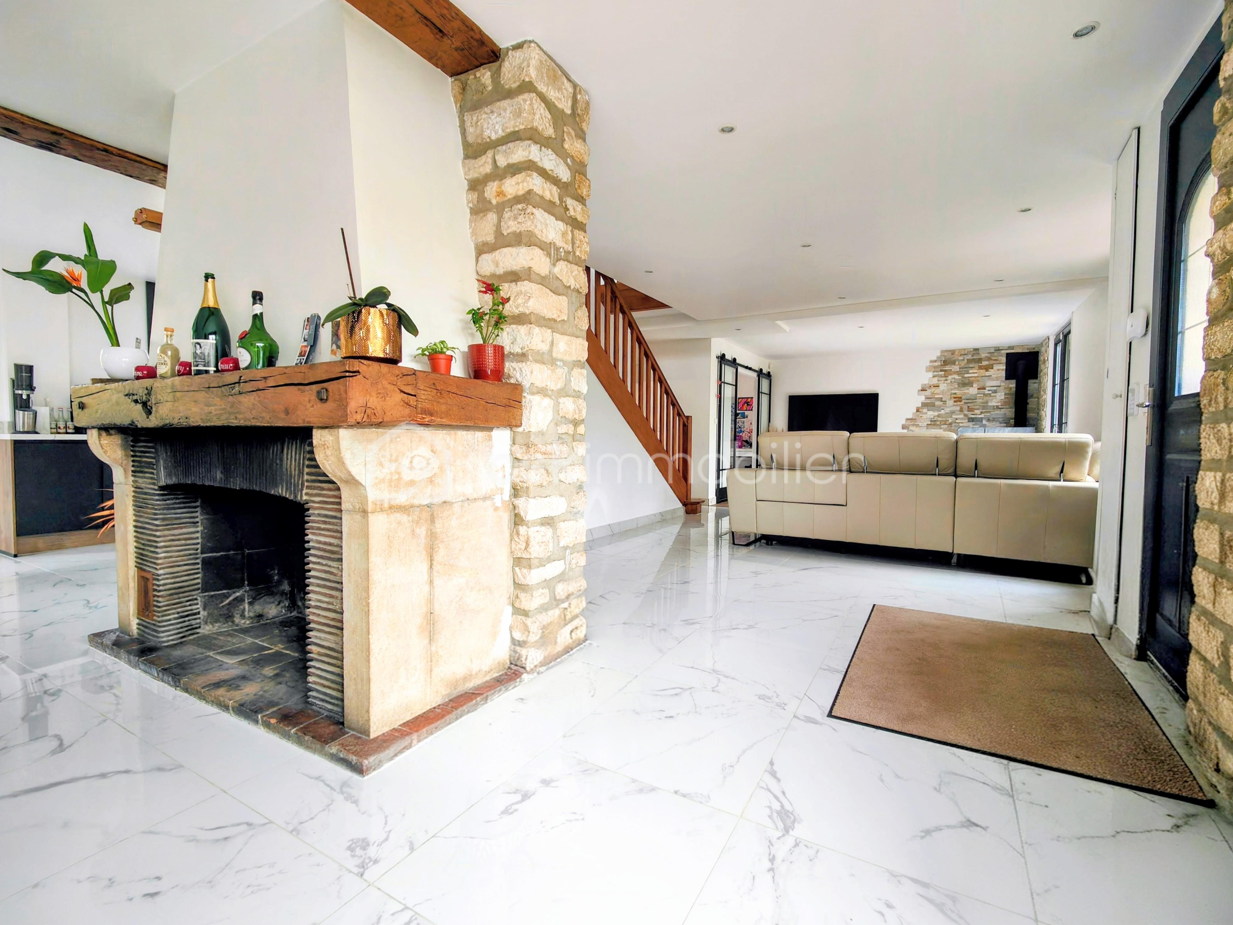 Maison de 224,83 m² - IMG20251112115803~2.jpg