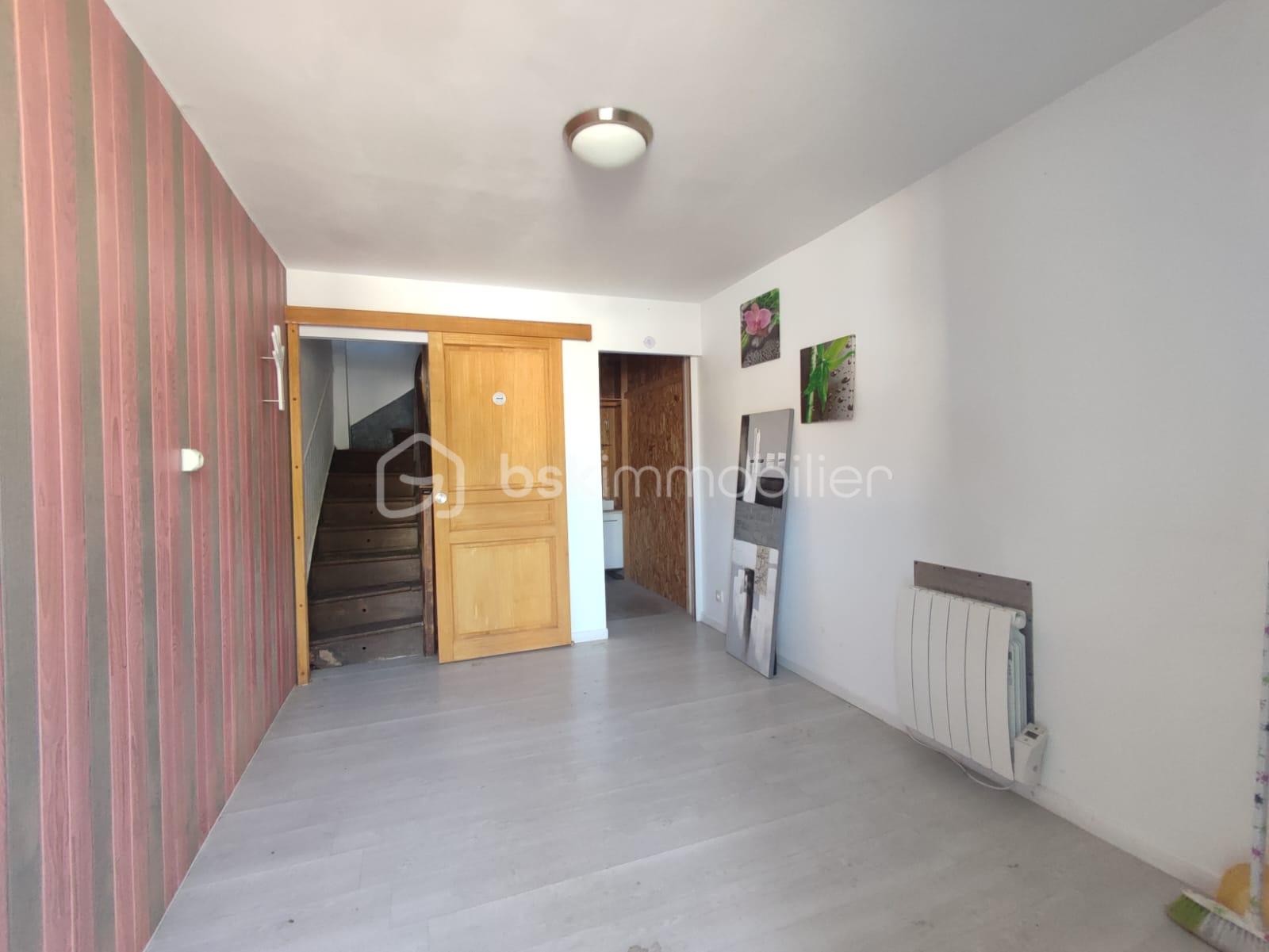 Maison de ville de 40 m² - IMG-20251001-WA0012.jpg