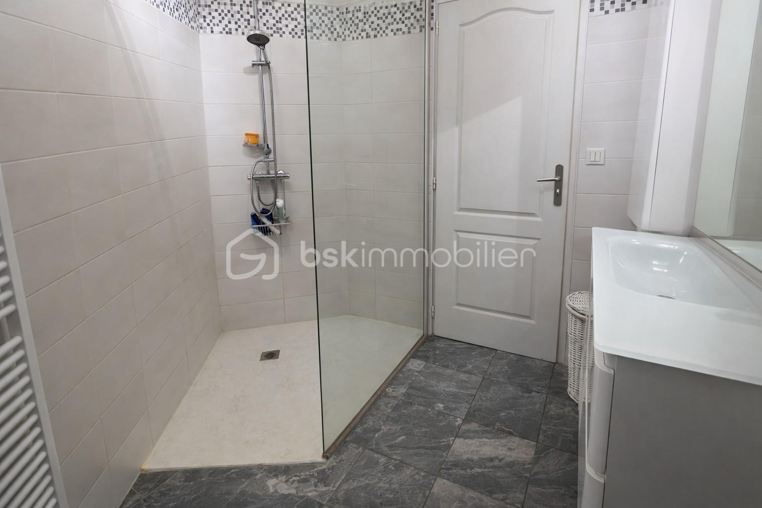 ChatGPT Image 7 mars 2026, 08_47_37.jpg