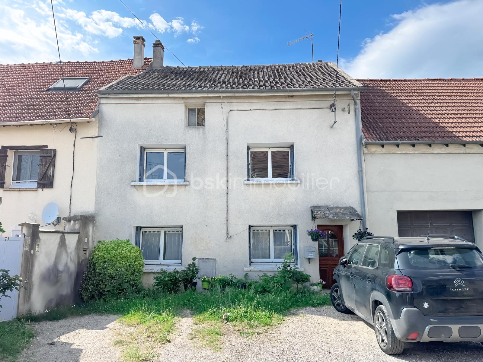 Maison de 145 m² - 27eb868f-0833-40c2-8e0a-55baab3e826e.JPG