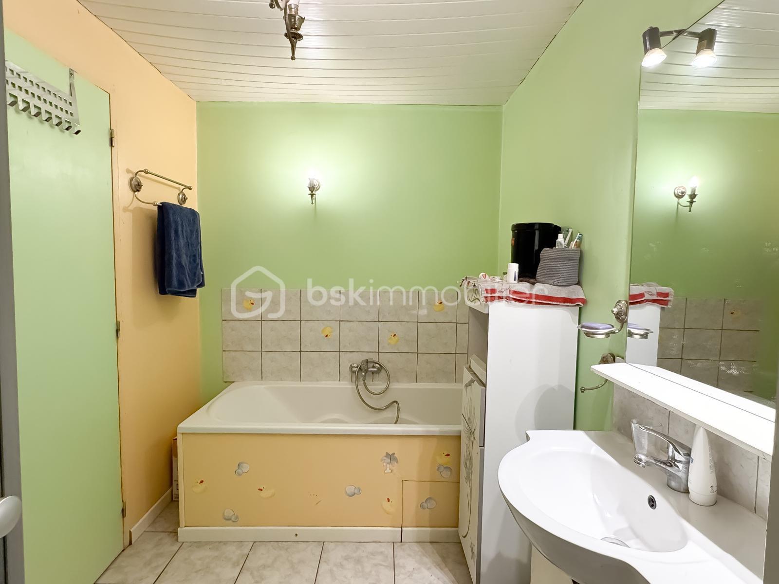 Maison de 145 m² - bba2e4f7-39df-4cd5-99ce-f2e463970d78.JPG