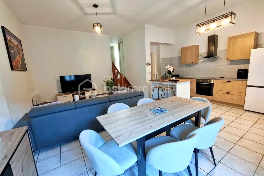 Maison de 137 m² - hoqi-1e343731613b419e98d2f5f50a3c4e68.jpg