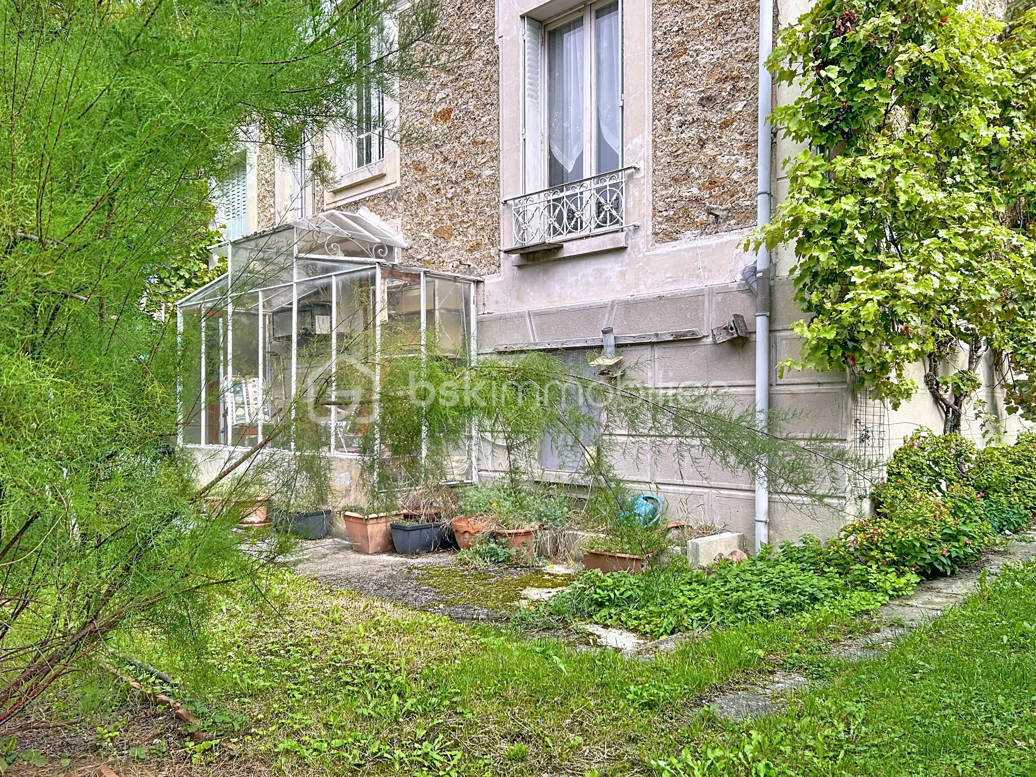 Maison de 130 m² - rue-du-champ-des-epreuves_00020.jpeg