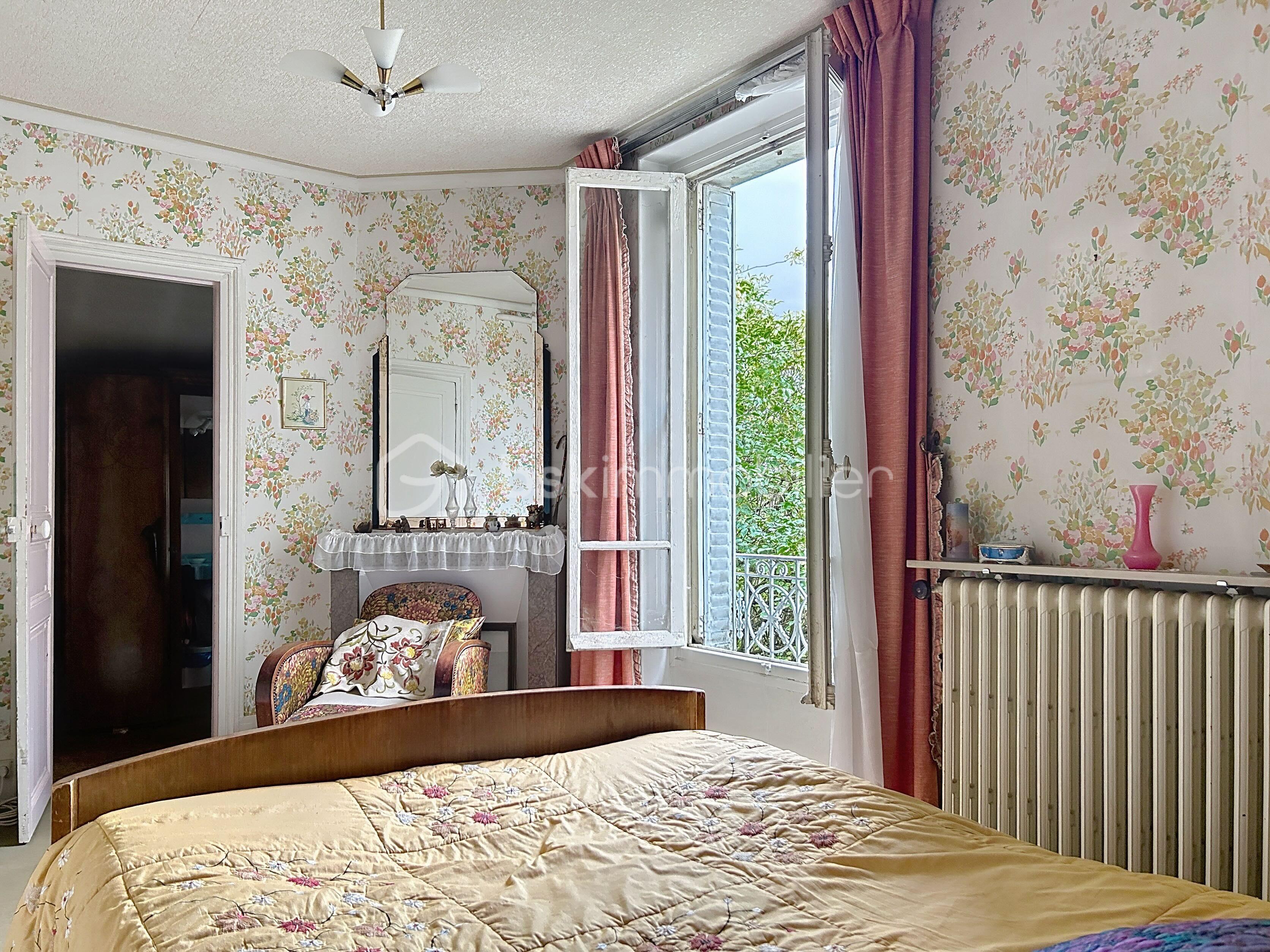 Maison de 130 m² - rue-du-champ-des-epreuves_00012.jpeg