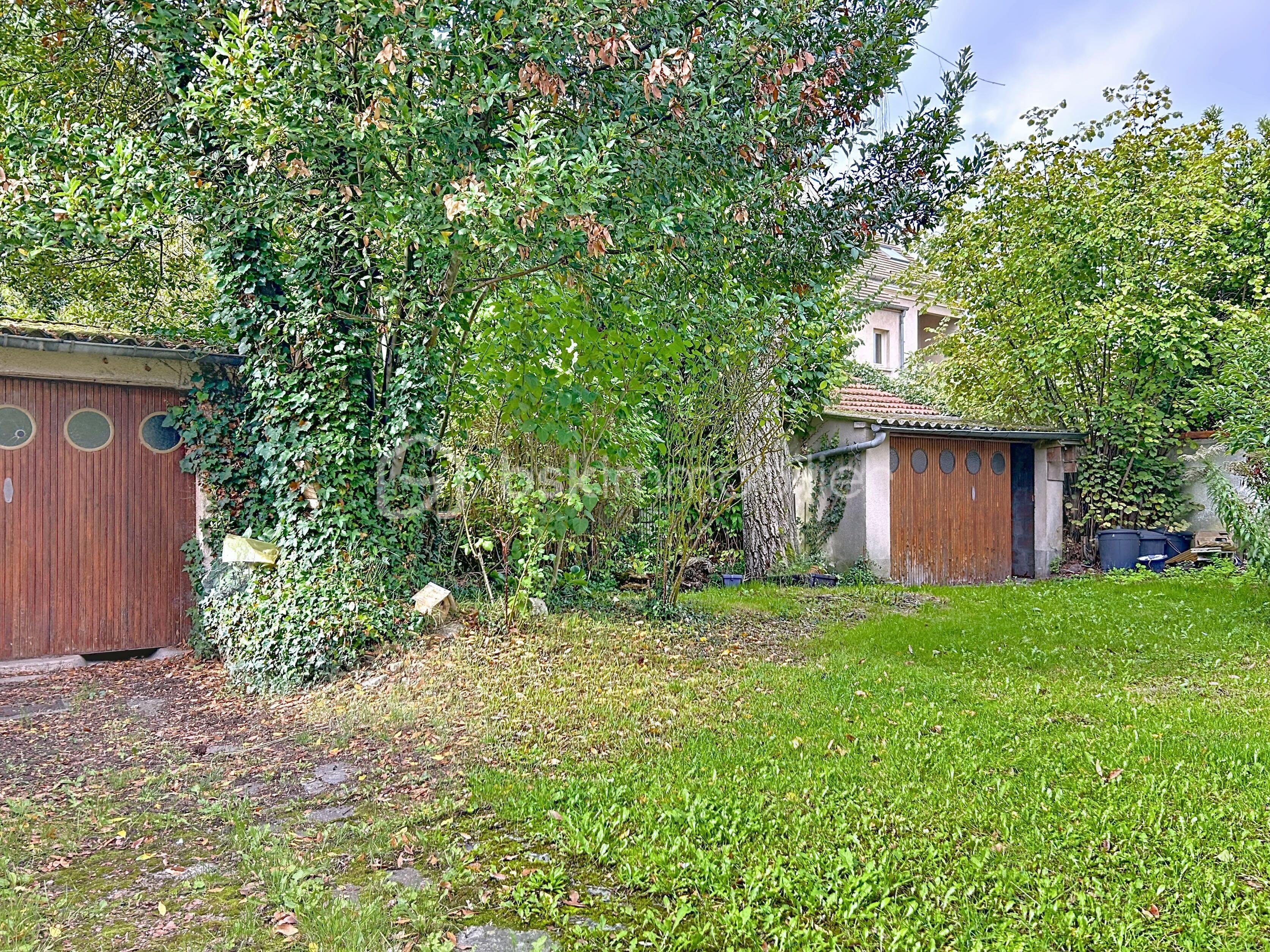 Maison de 130 m² - rue-du-champ-des-epreuves_00019.jpeg