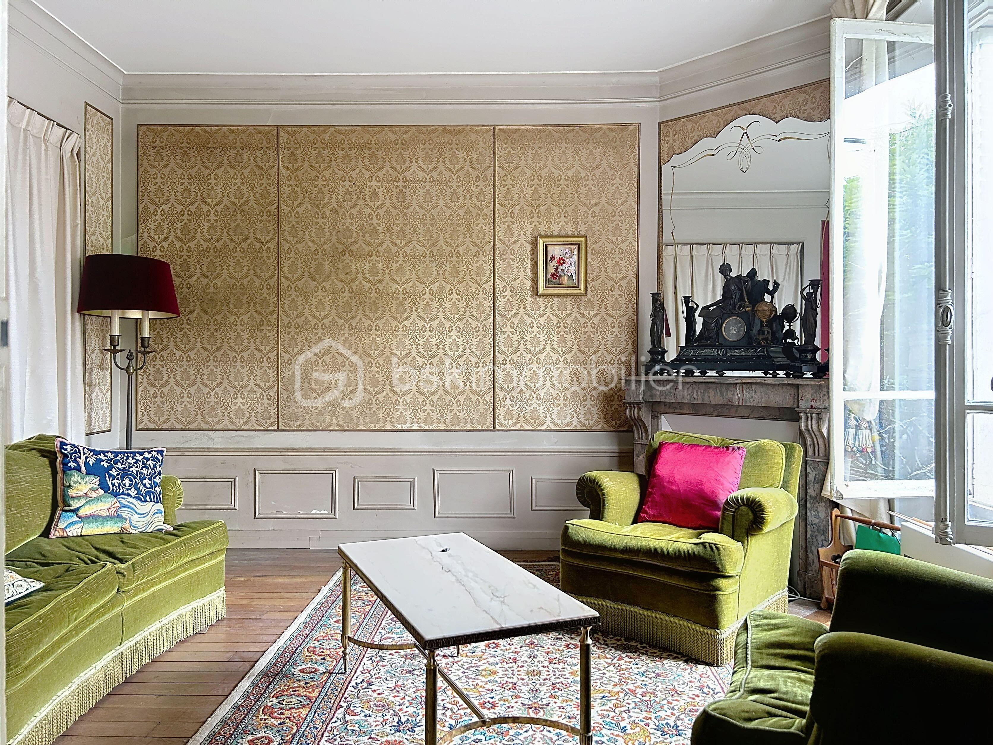 Maison de 130 m² - rue-du-champ-des-epreuves_00005.jpeg