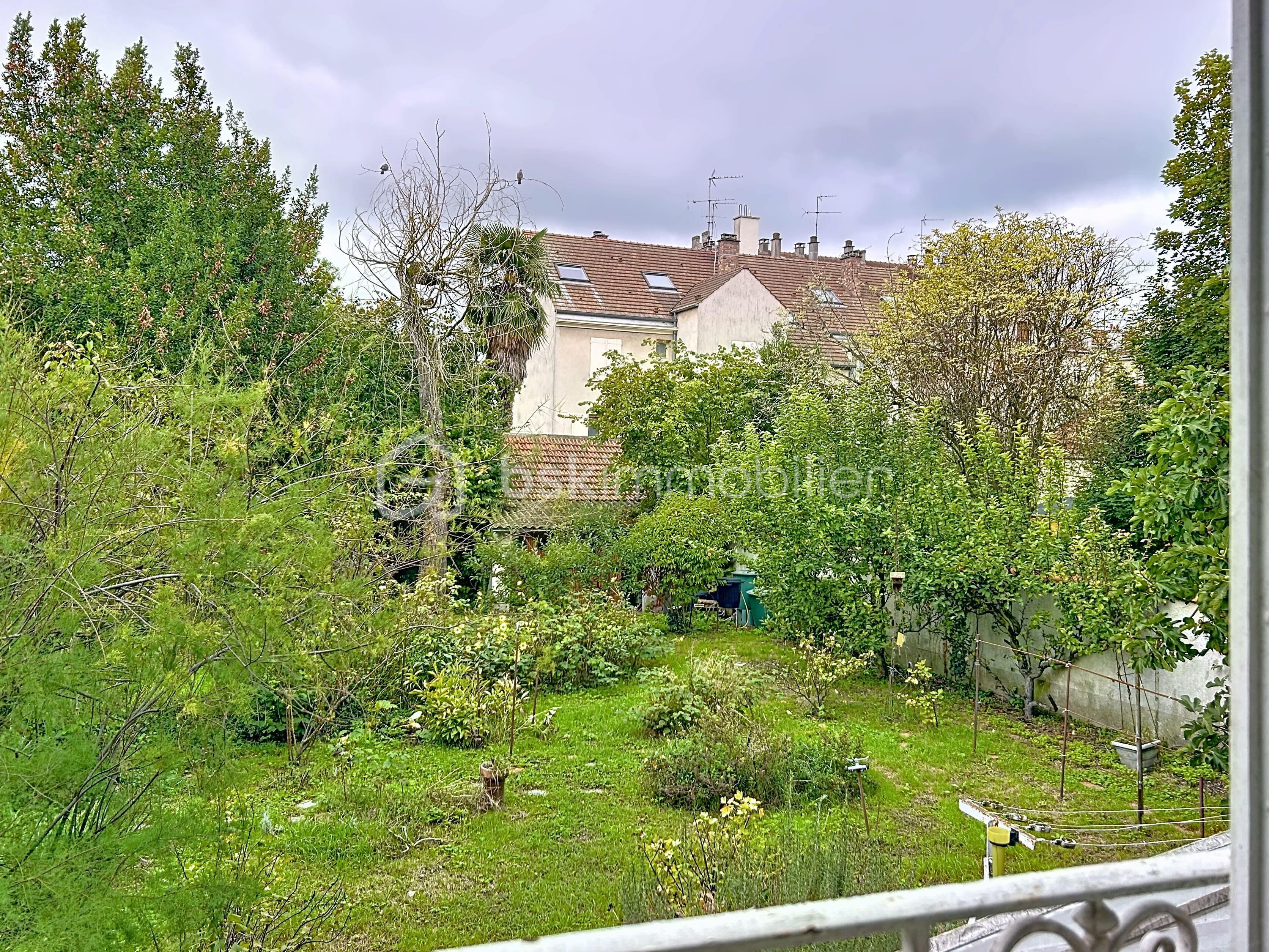 Maison de 130 m² - rue-du-champ-des-epreuves_00007.jpeg