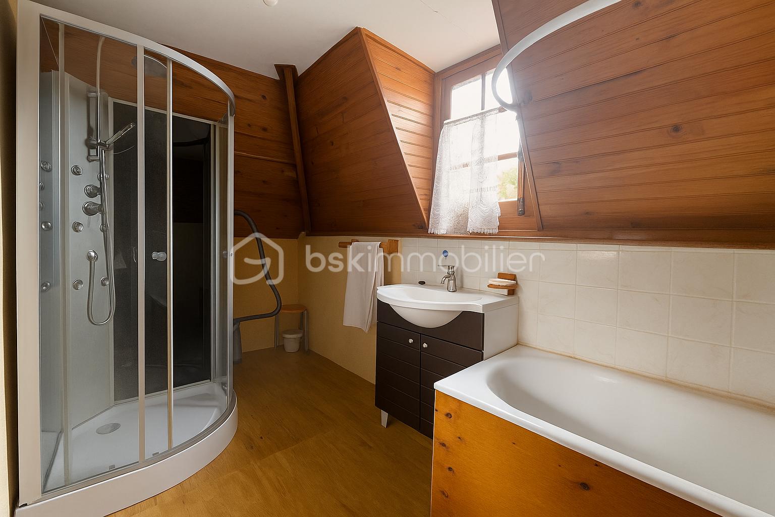 Maison traditionnelle de 70 m² - sdb.png