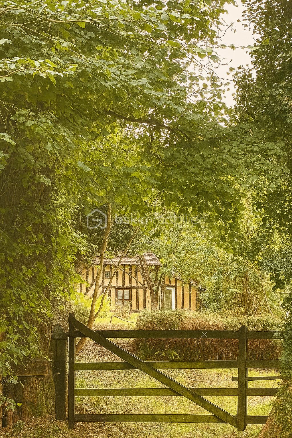 Maison traditionnelle de 70 m² - entree portail.png