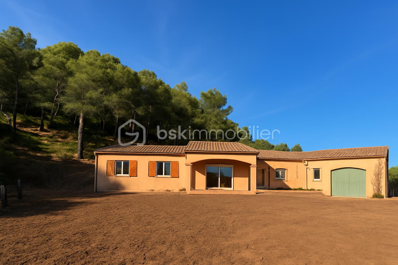 Maison traditionnelle de 100 m² - 5cf08540-6ff4-4d2a-88ee-f22b8f9b1cb8.png