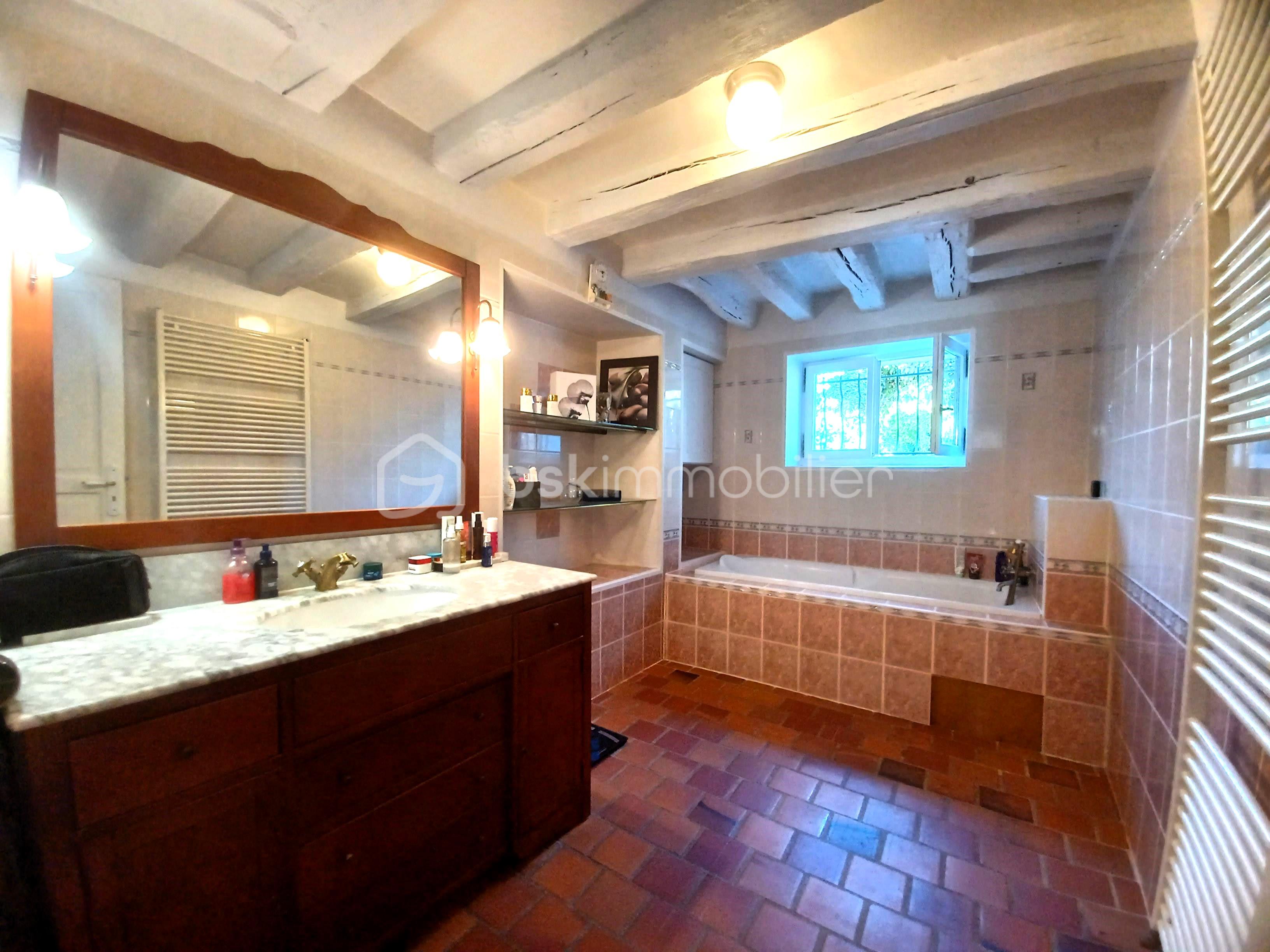 Maison de 224 m² - SDB.jpg