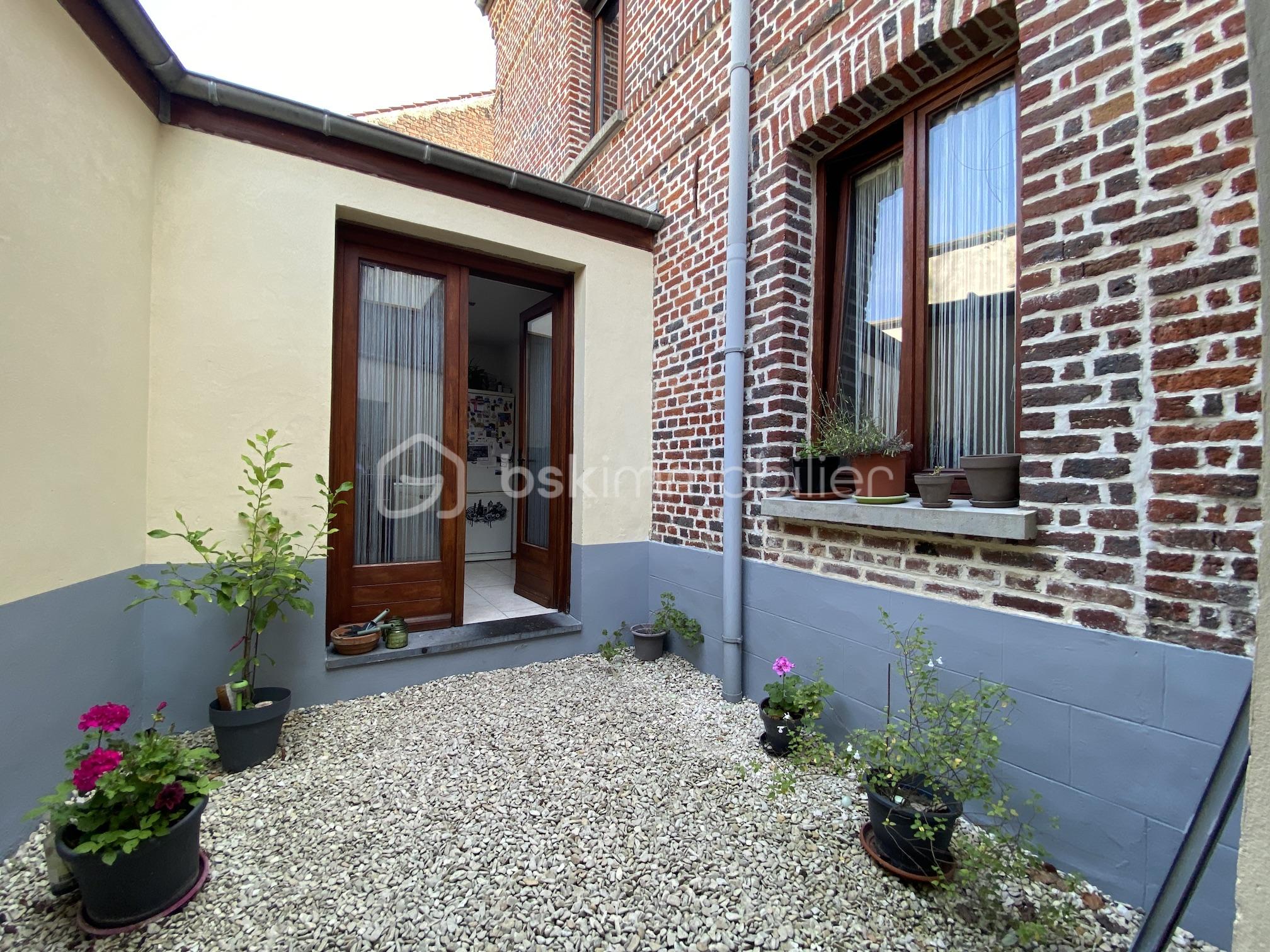 Immeuble commercial de 170 m² - BOILET St Amand 0500.JPG