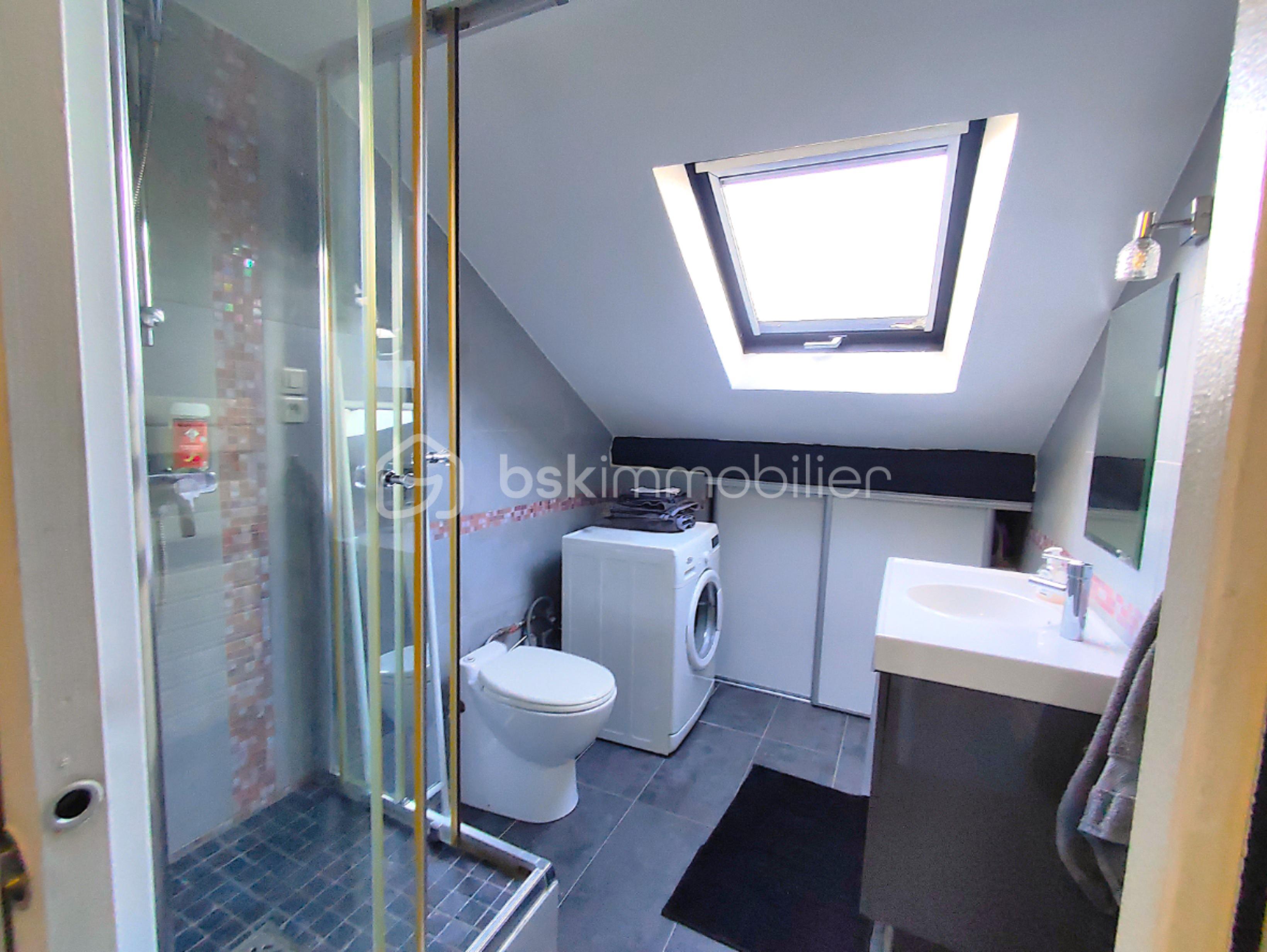 Appartement de 23 m² - sdbdenfert.jpg