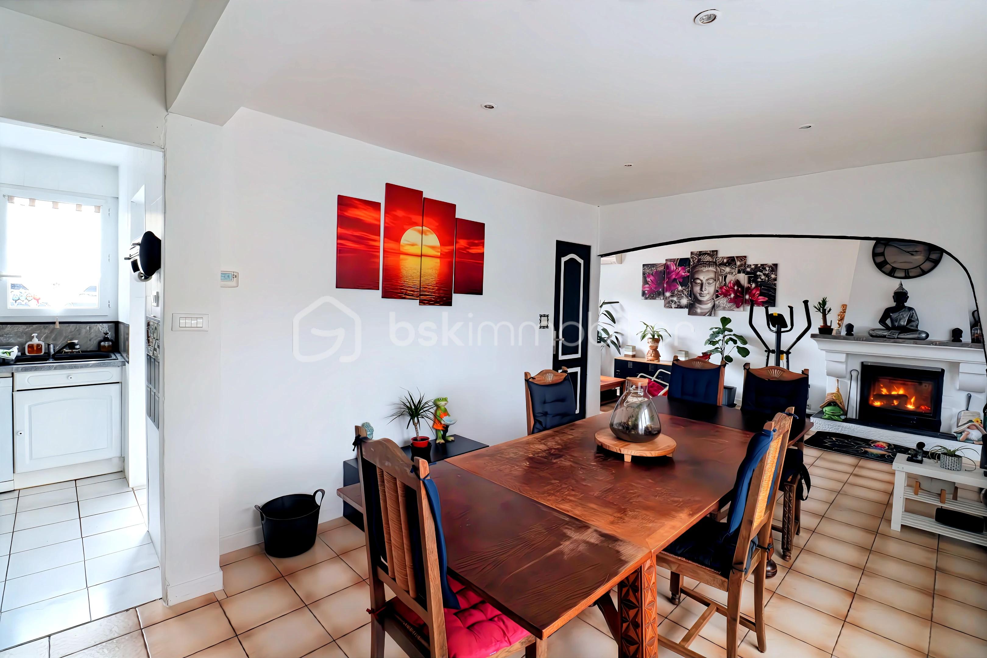Maison de 87 m² - 48bf0346-9711-44c0-8c6e-342d6f198431.jpg