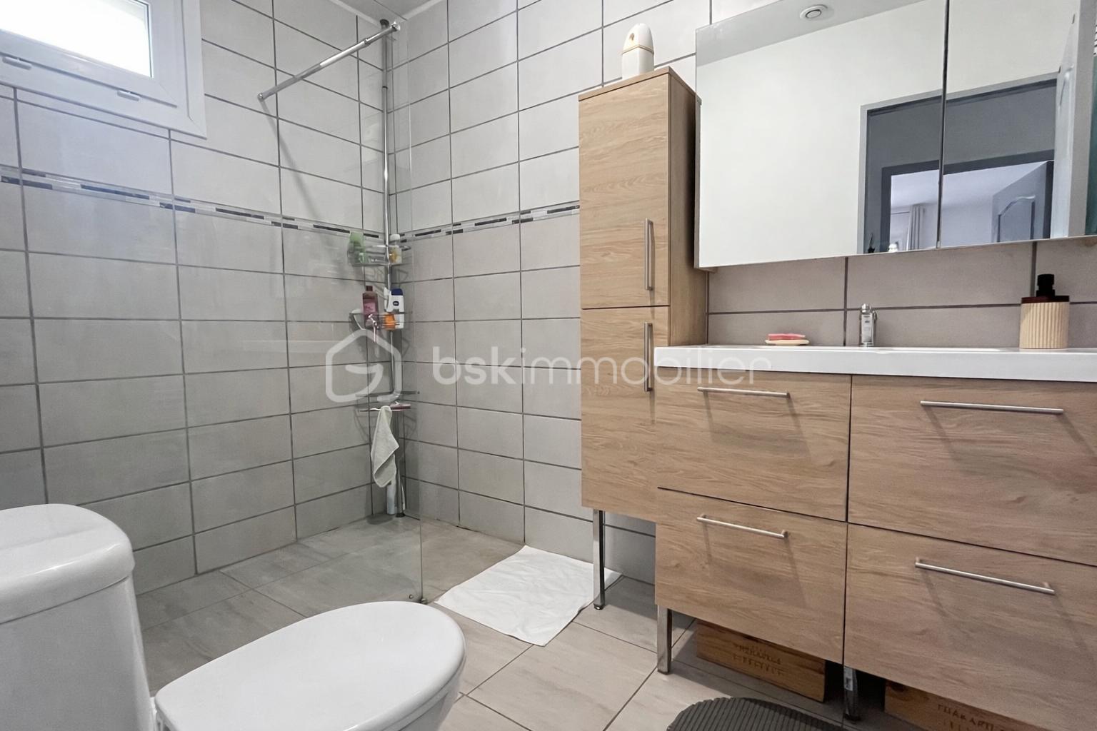 ChatGPT Image 12 mars 2026, 18_10_22.png