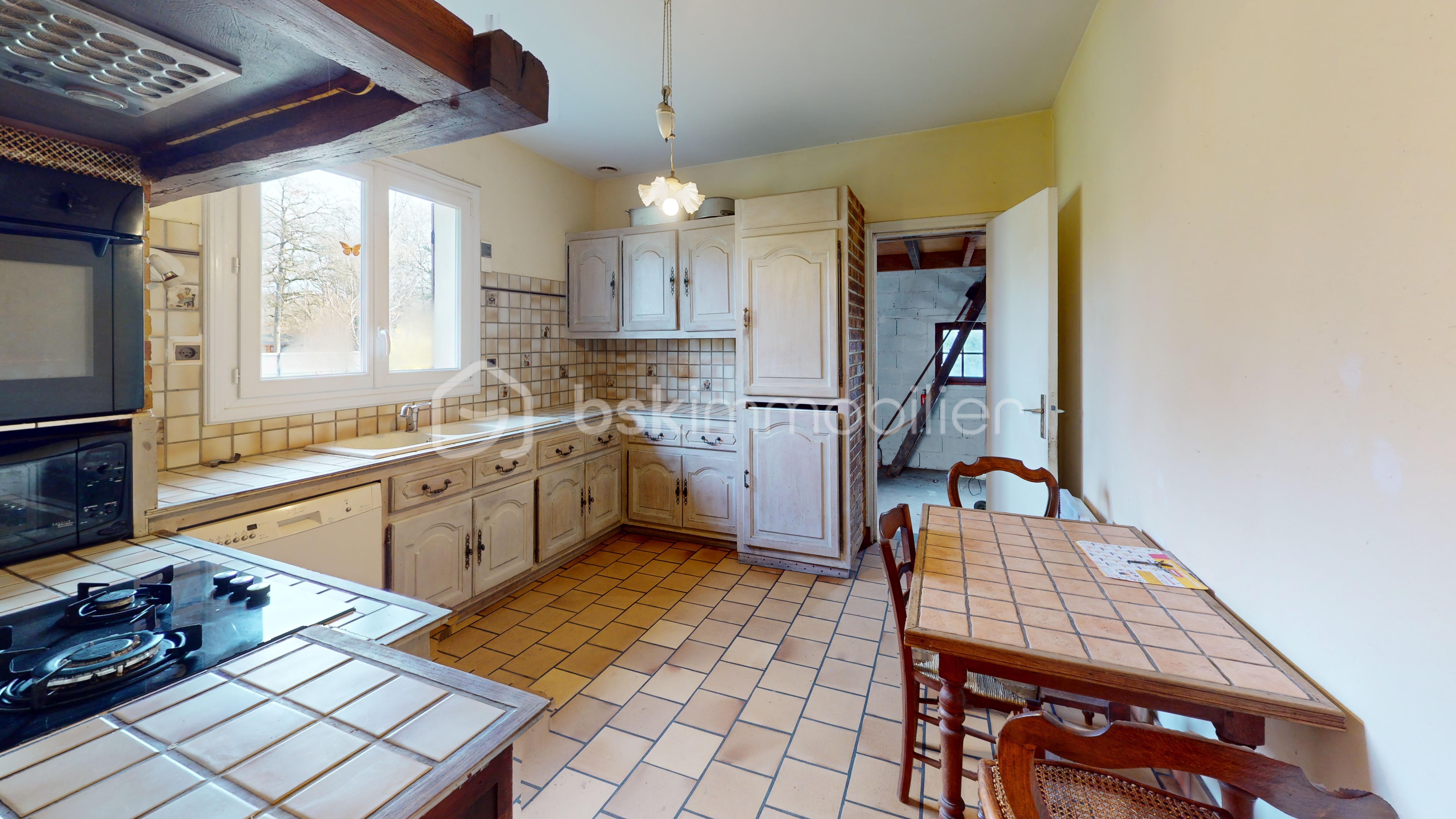 Maison traditionnelle de 115 m² - Donnery-Kitchen.jpg