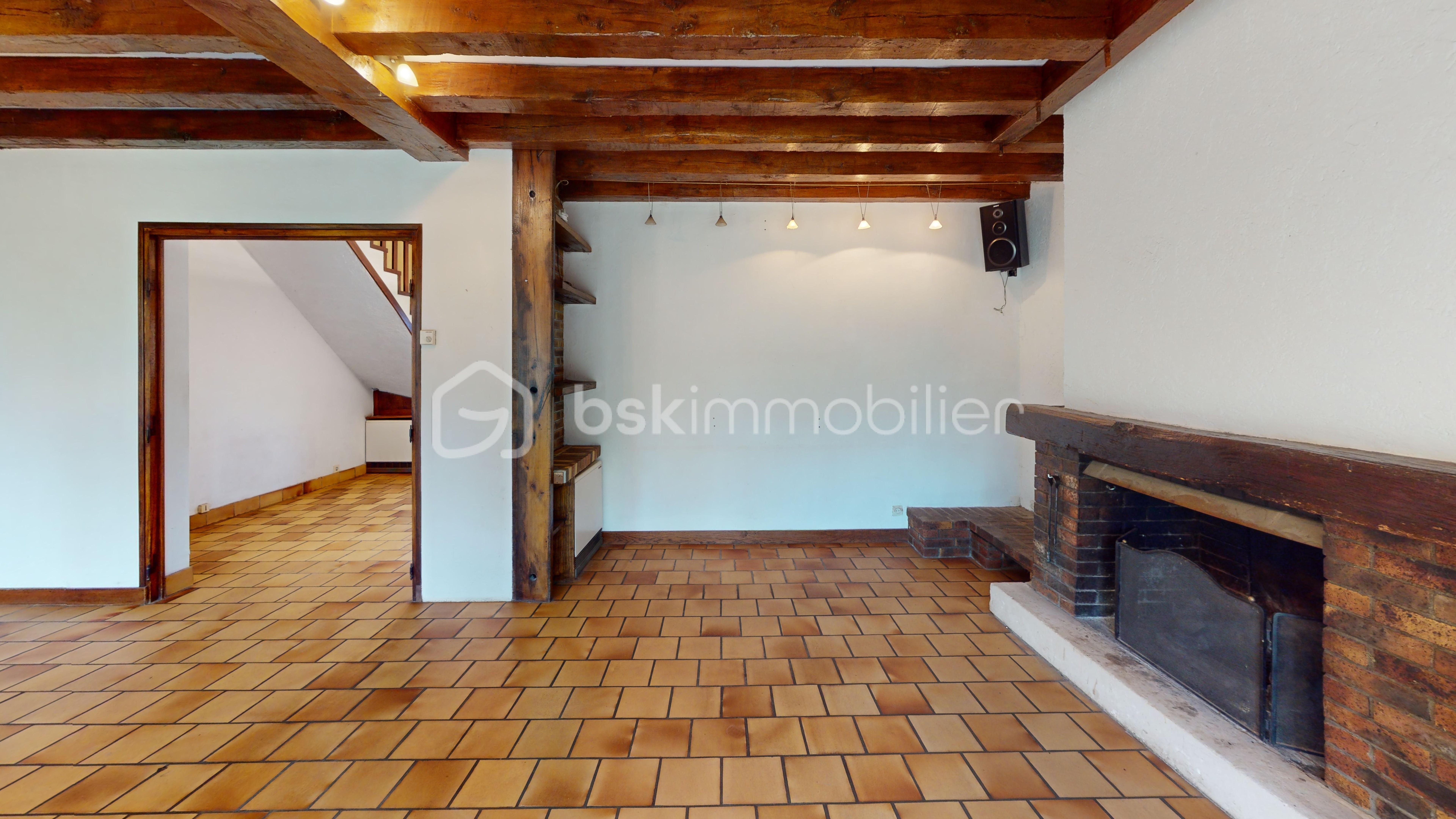 Maison traditionnelle de 115 m² - Donnery-Living-Room 2.jpg