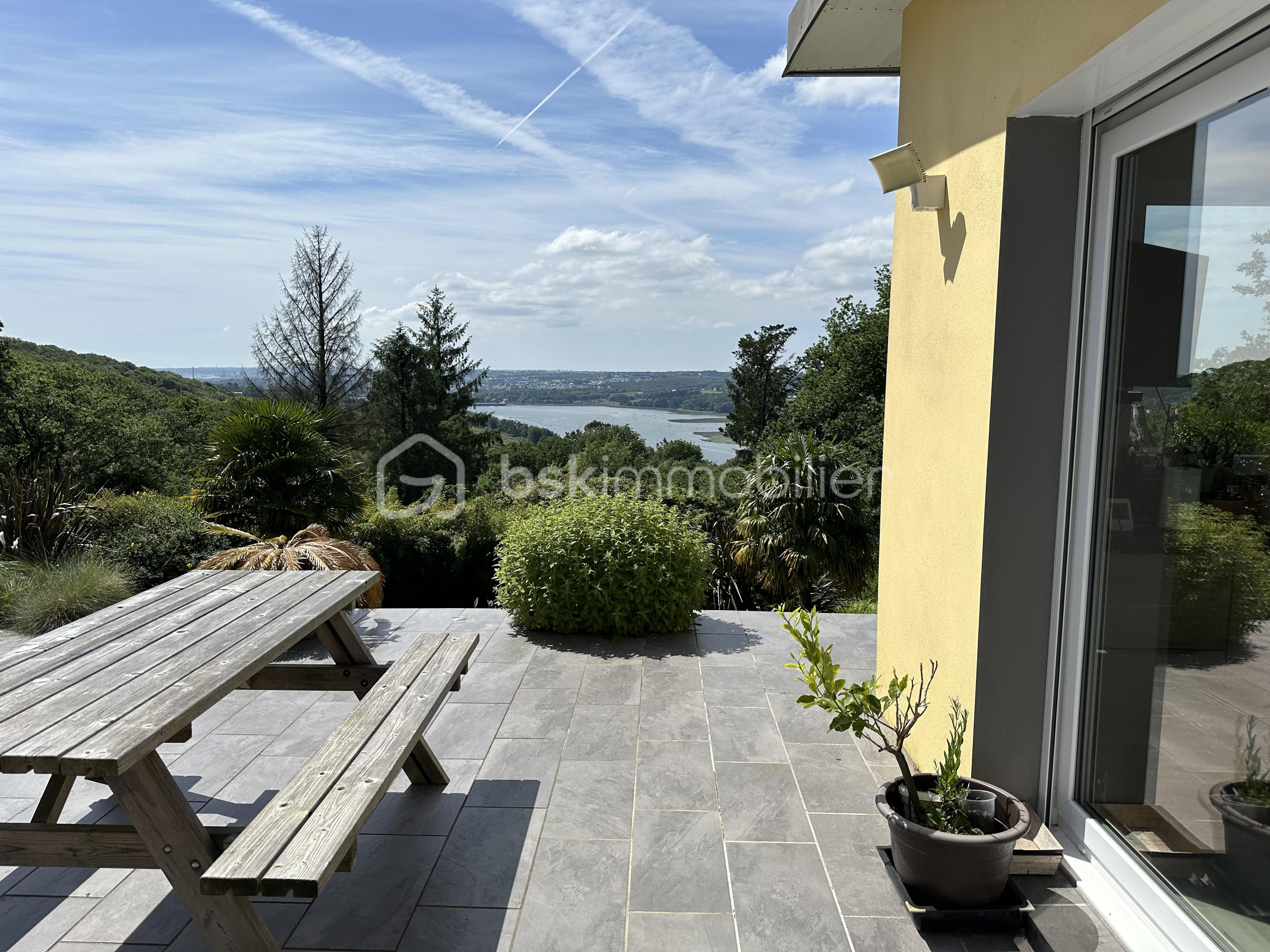 Maison de 140 m² - EXTERIEUR TERRASSE.jpg