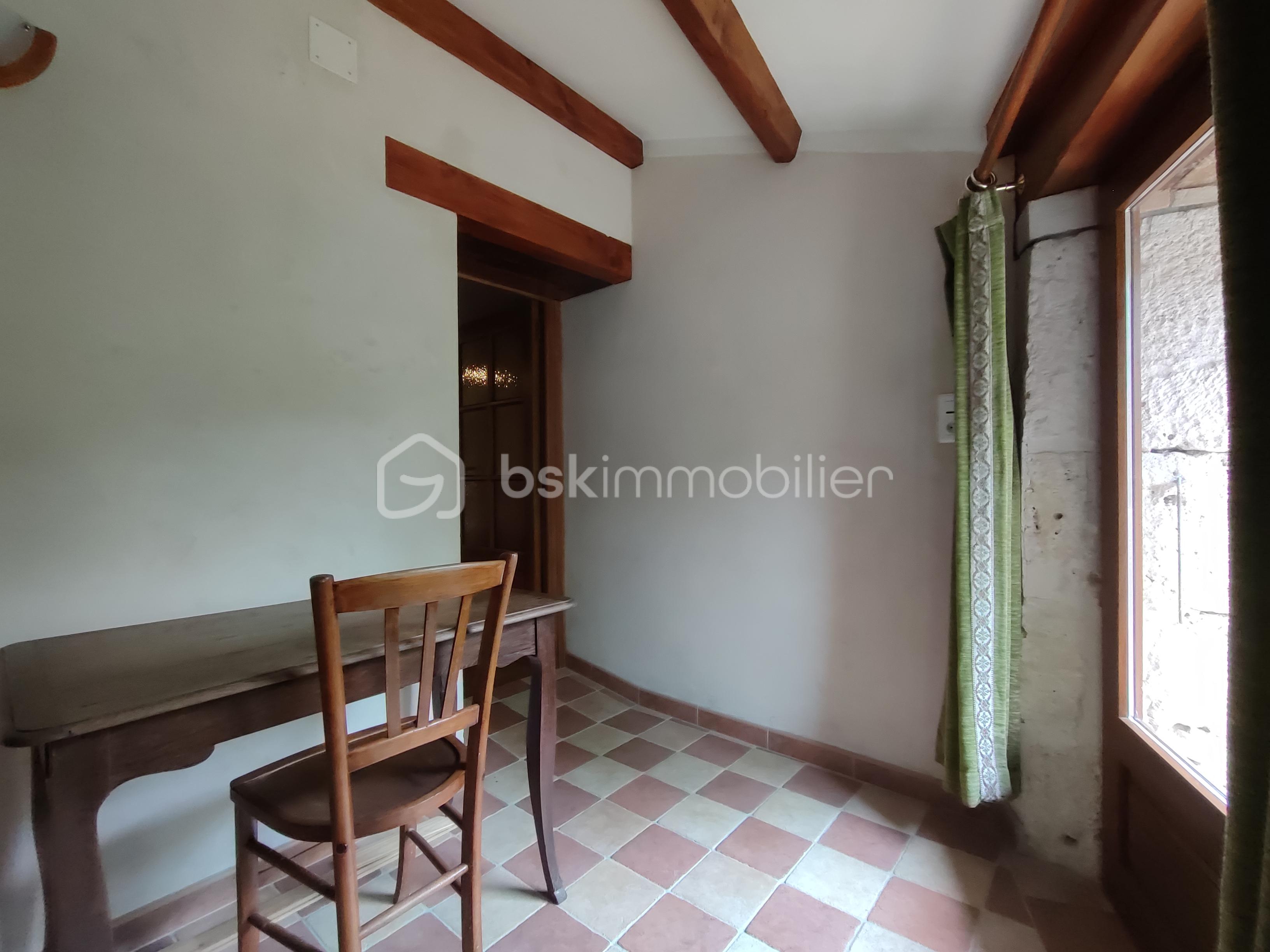 Maison de 145 m² - 1756833291442.jpg
