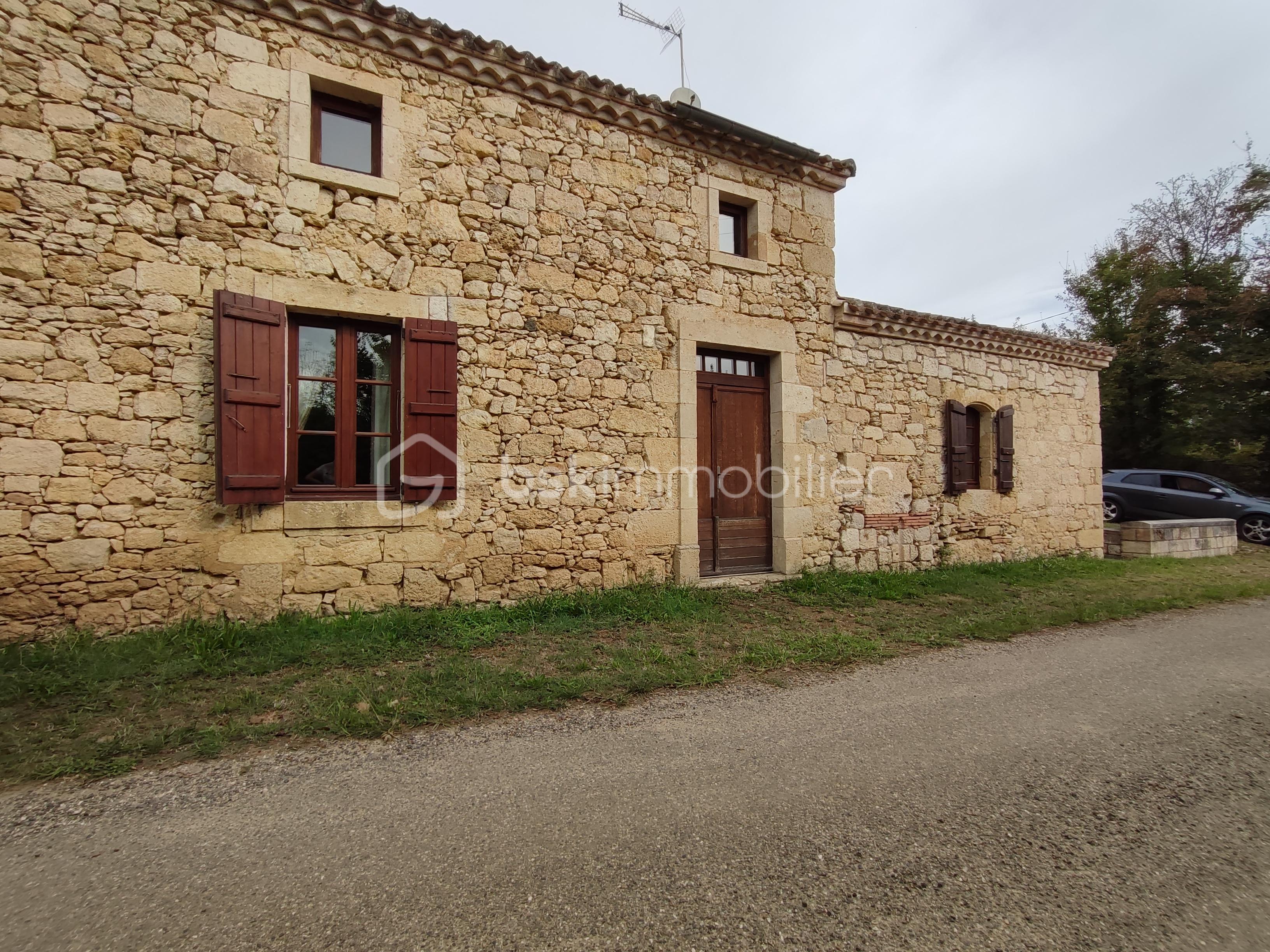 Maison de 145 m² - 1756833292132.jpg